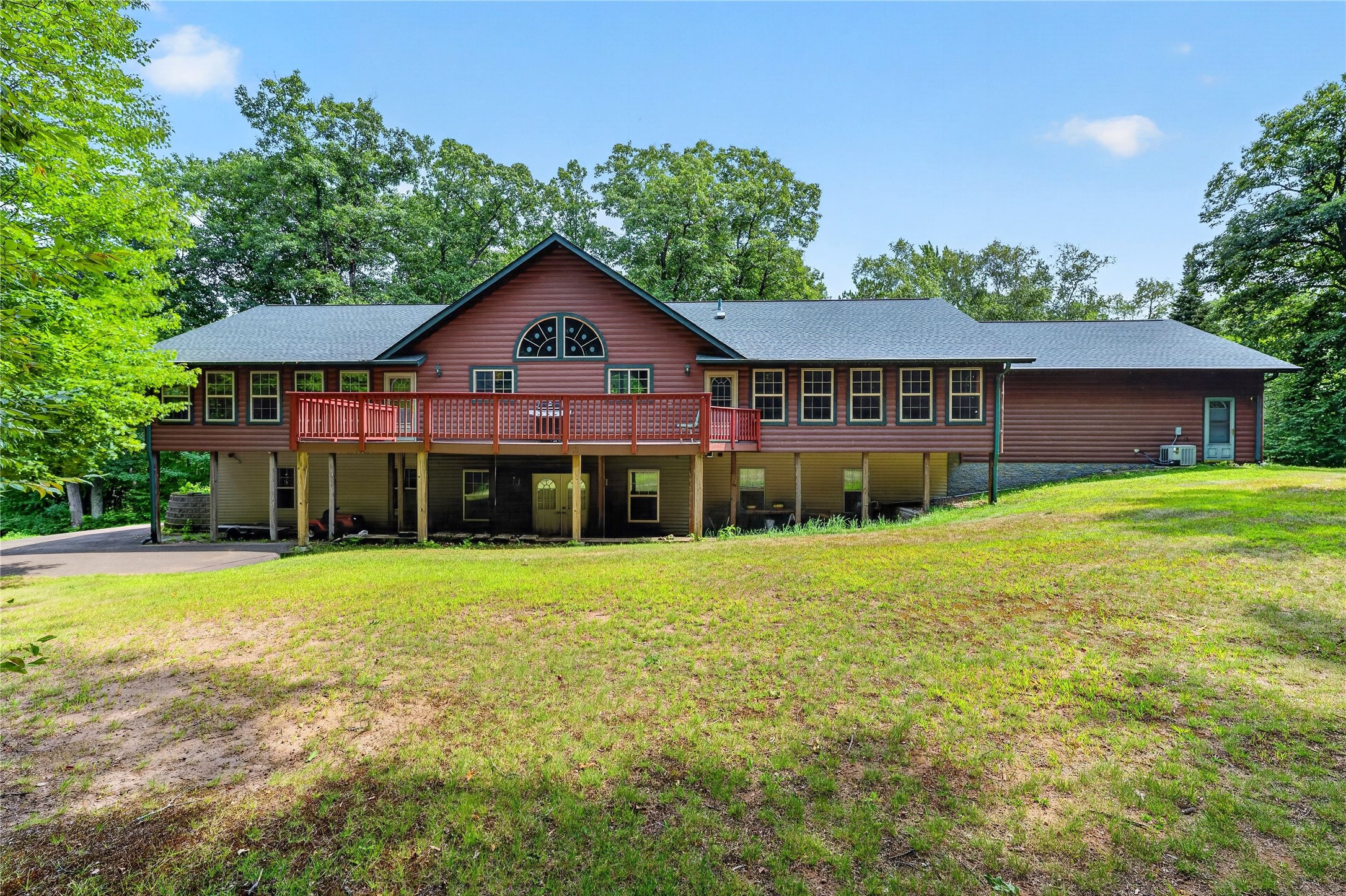 W5372 Yellowsands Drive Property Photo 1