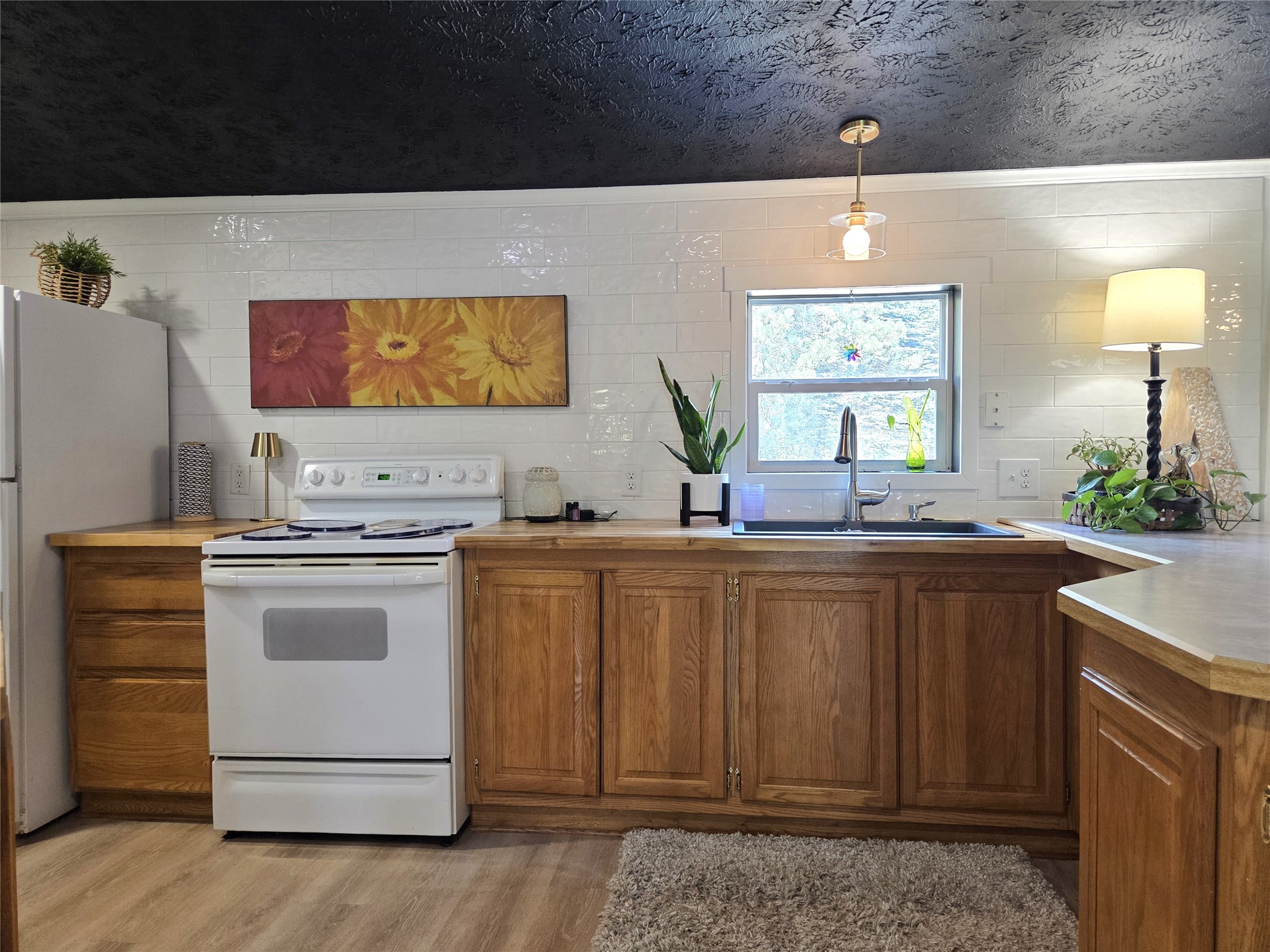 4136 Overland Road Property Photo 12