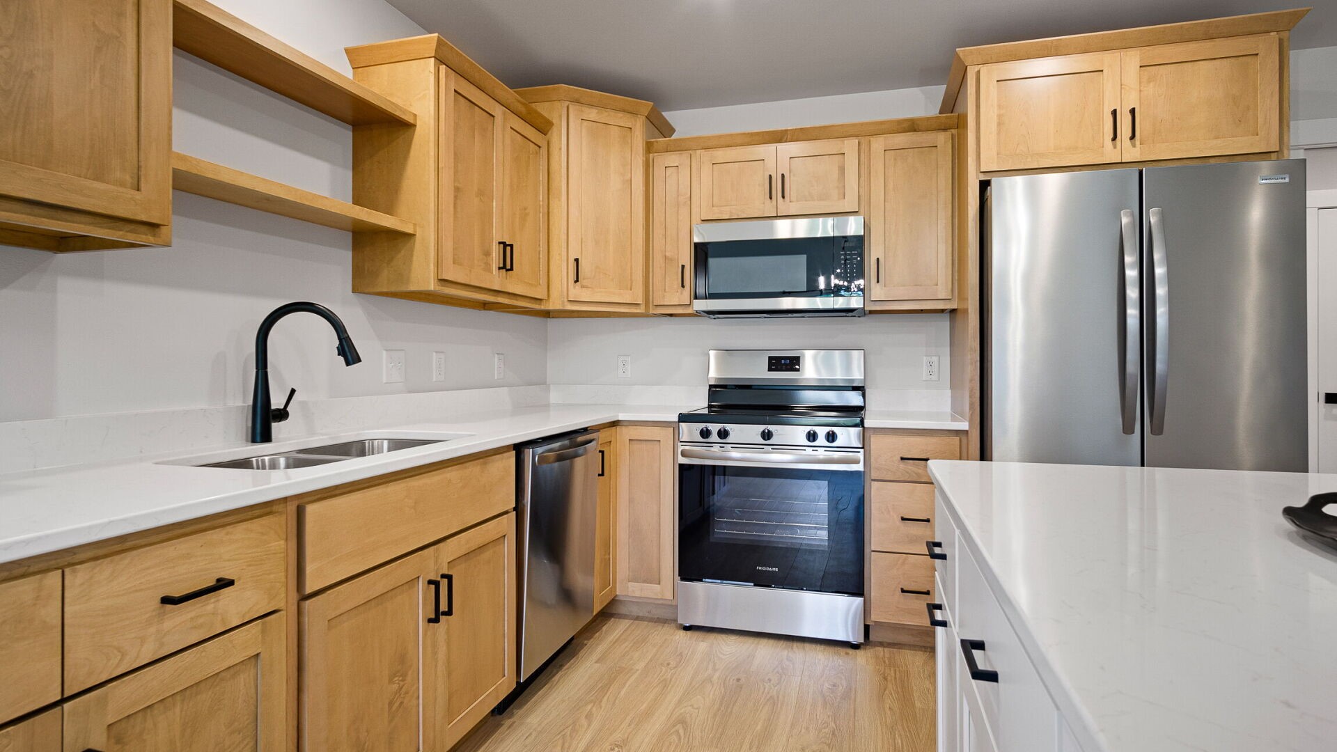 447 E Hartford Street Property Photo 21