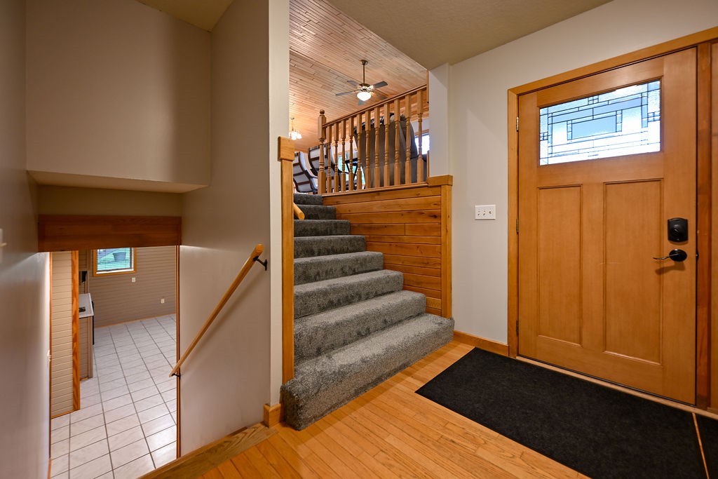 109 Laker Drive Property Photo 2