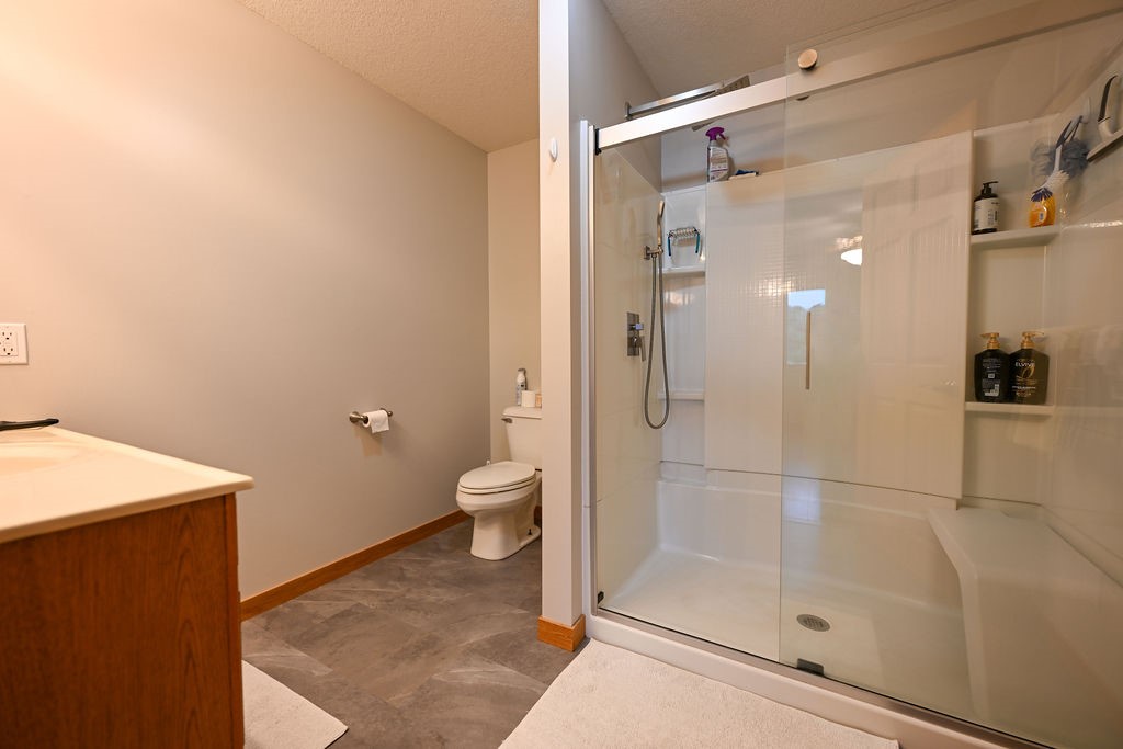 109 Laker Drive Property Photo 17
