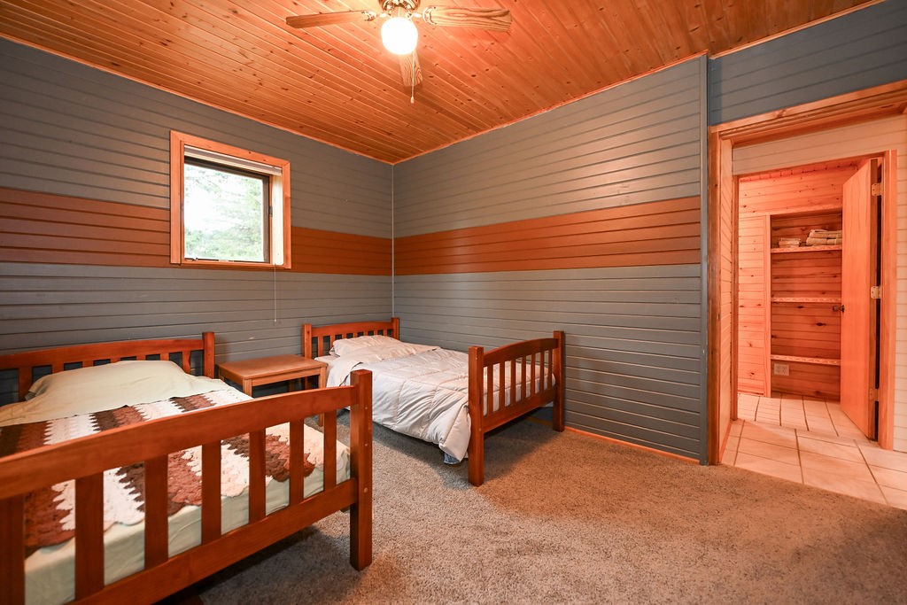 109 Laker Drive Property Photo 27