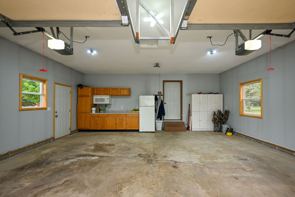 109 Laker Drive Property Photo 31
