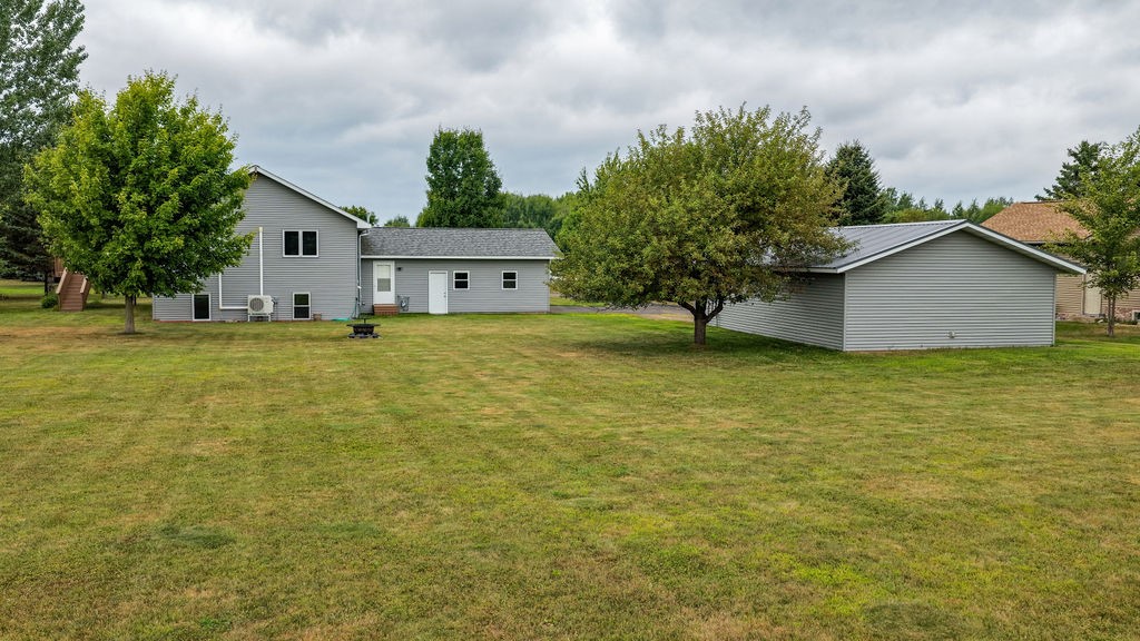 109 Laker Drive Property Photo 32