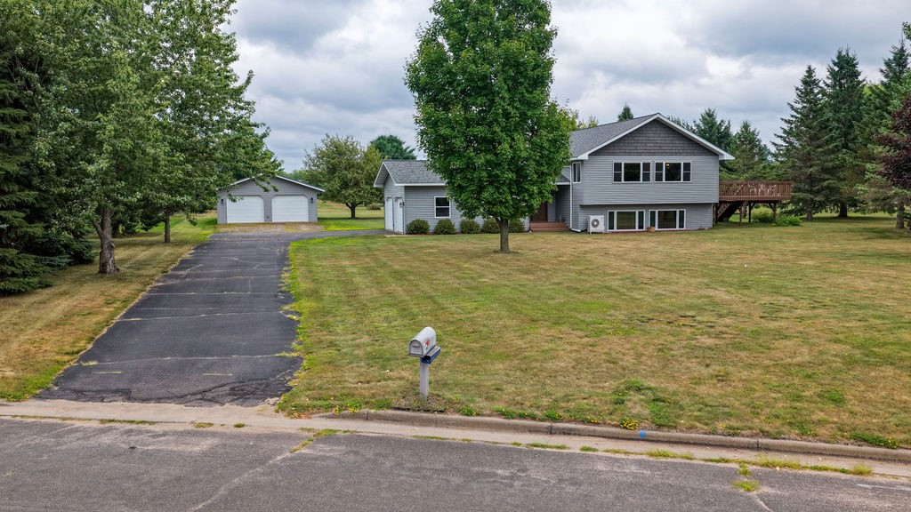 109 Laker Drive Property Photo 35