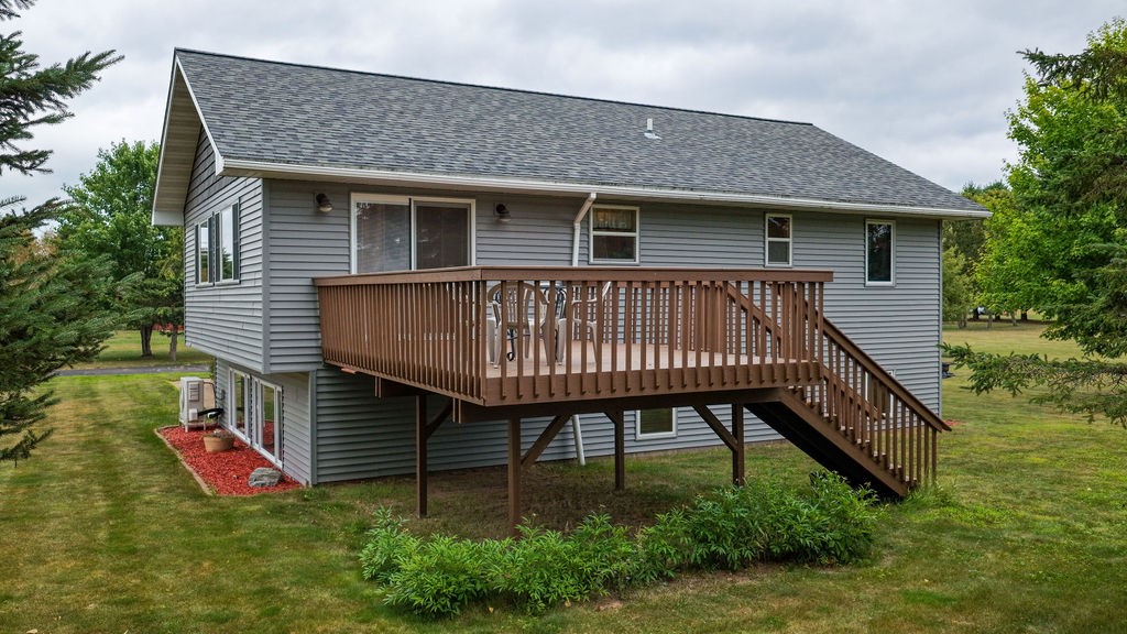 109 Laker Drive Property Photo 36