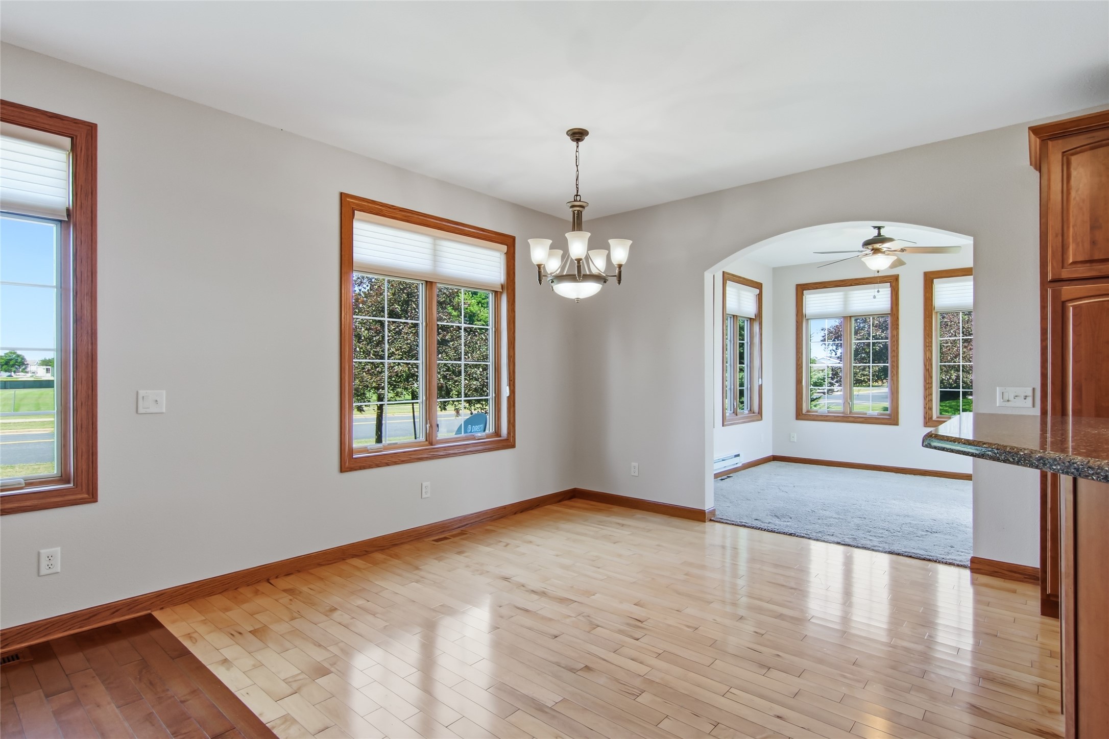 2912 Putnam Glen Place Property Photo 6
