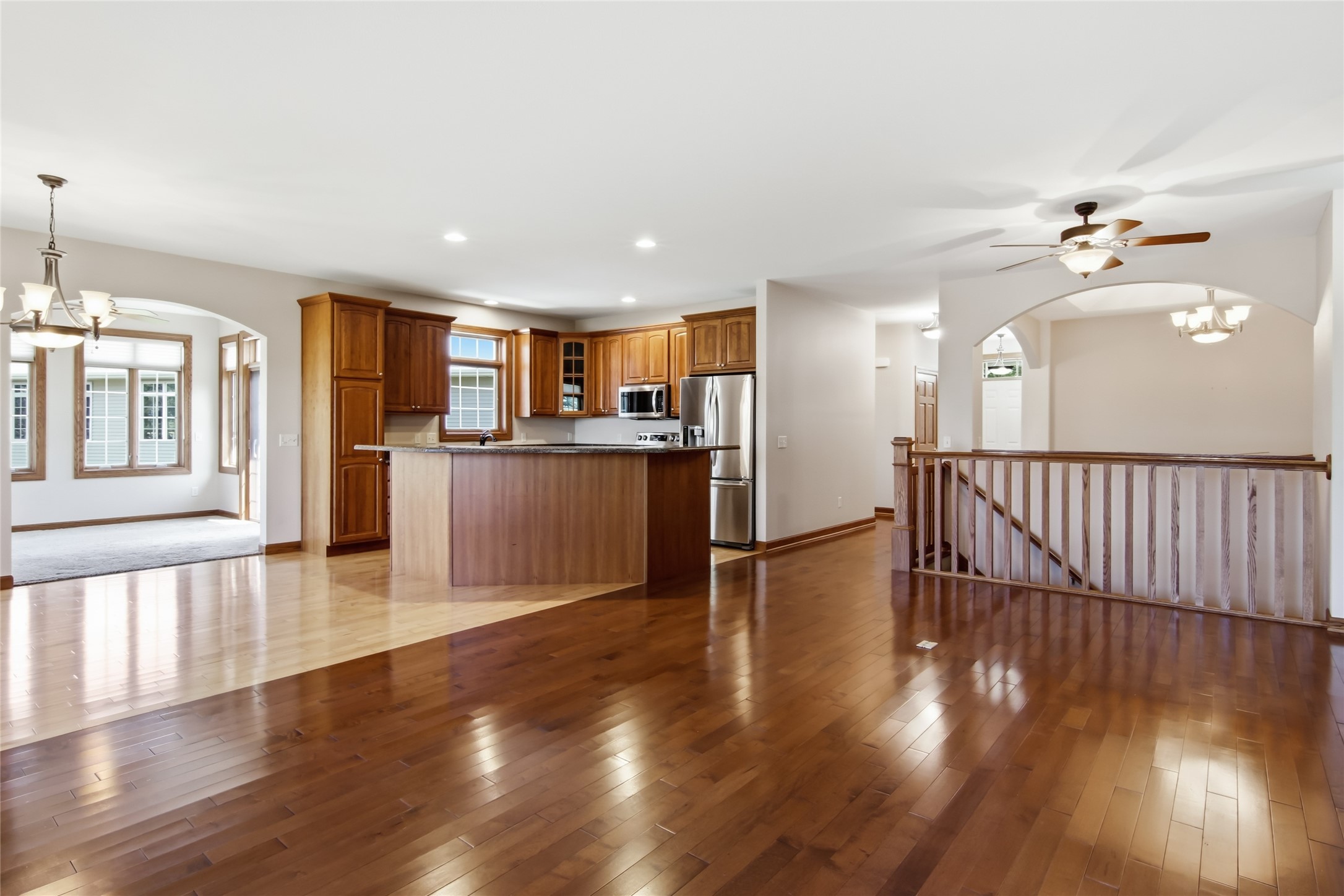 2912 Putnam Glen Place Property Photo 7