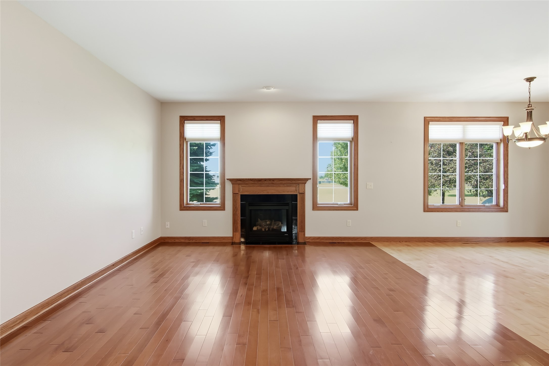 2912 Putnam Glen Place Property Photo 8