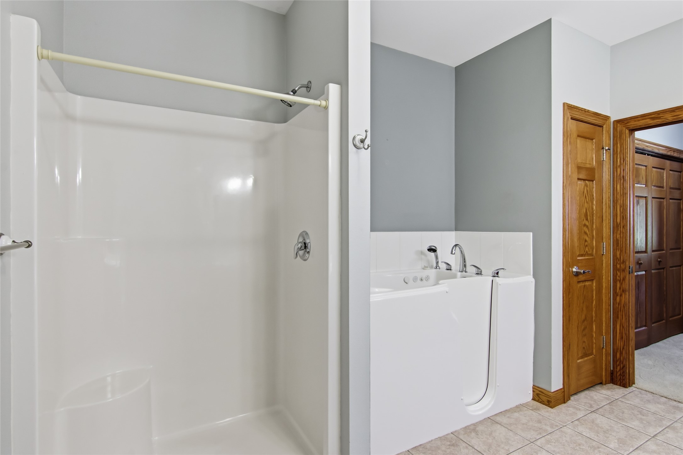 2912 Putnam Glen Place Property Photo 17