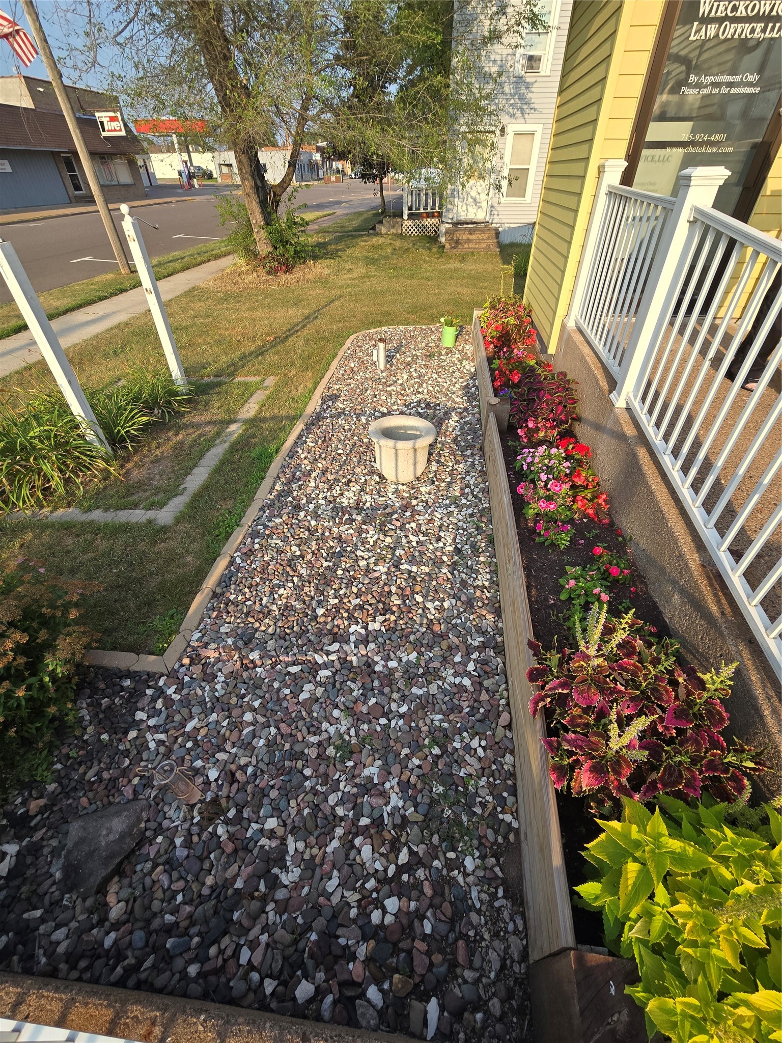 325 Knapp Street Property Photo 6