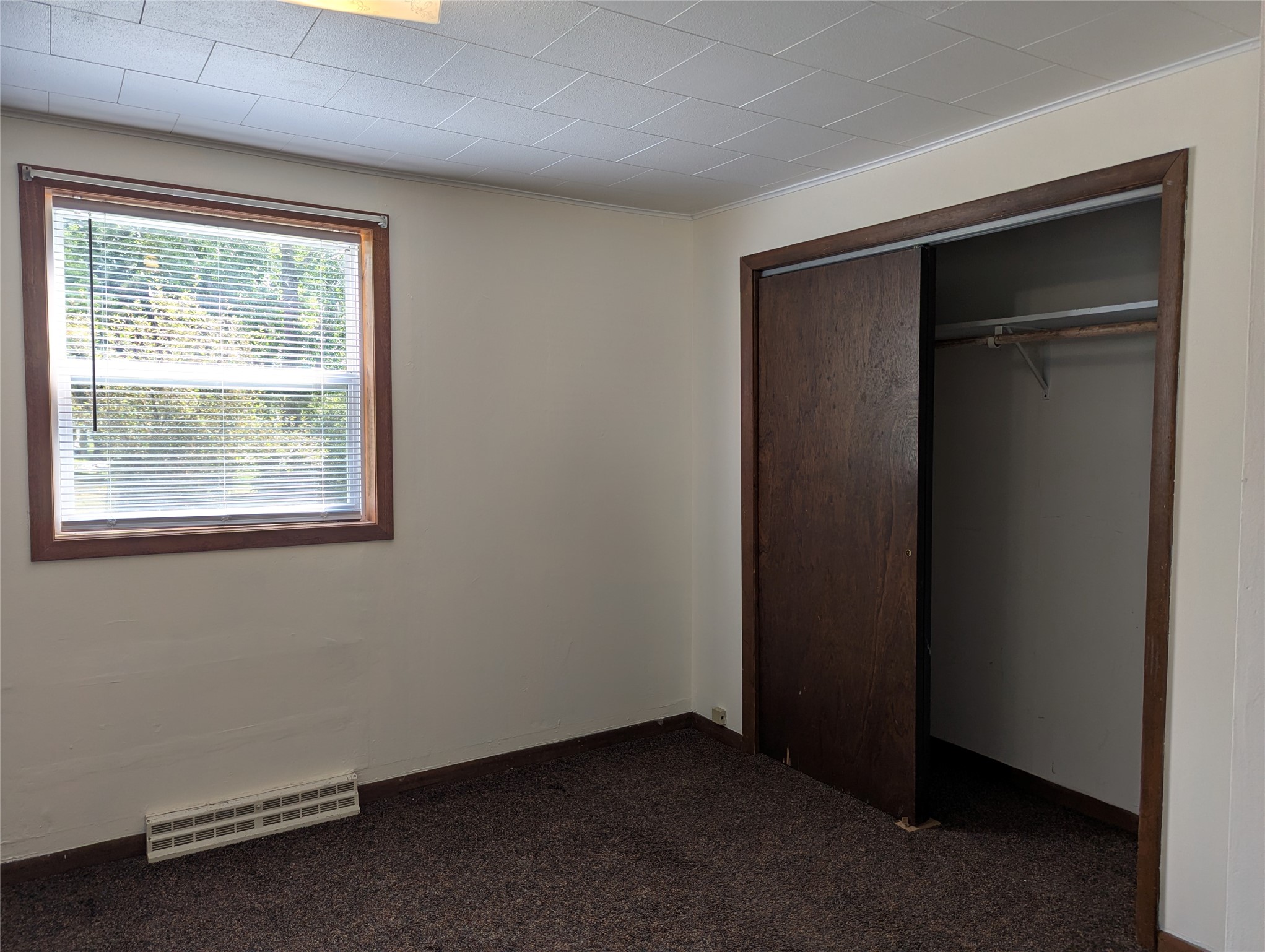 716 Lindoo Avenue E Property Photo 6
