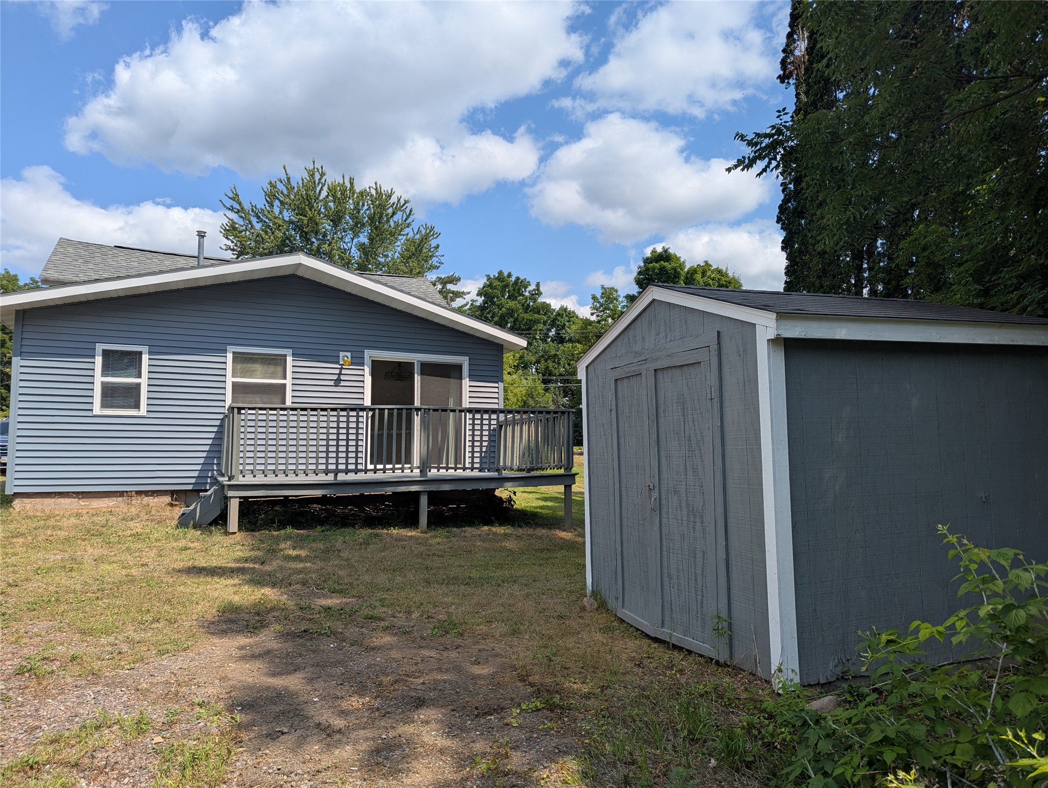 716 Lindoo Avenue E Property Photo 9