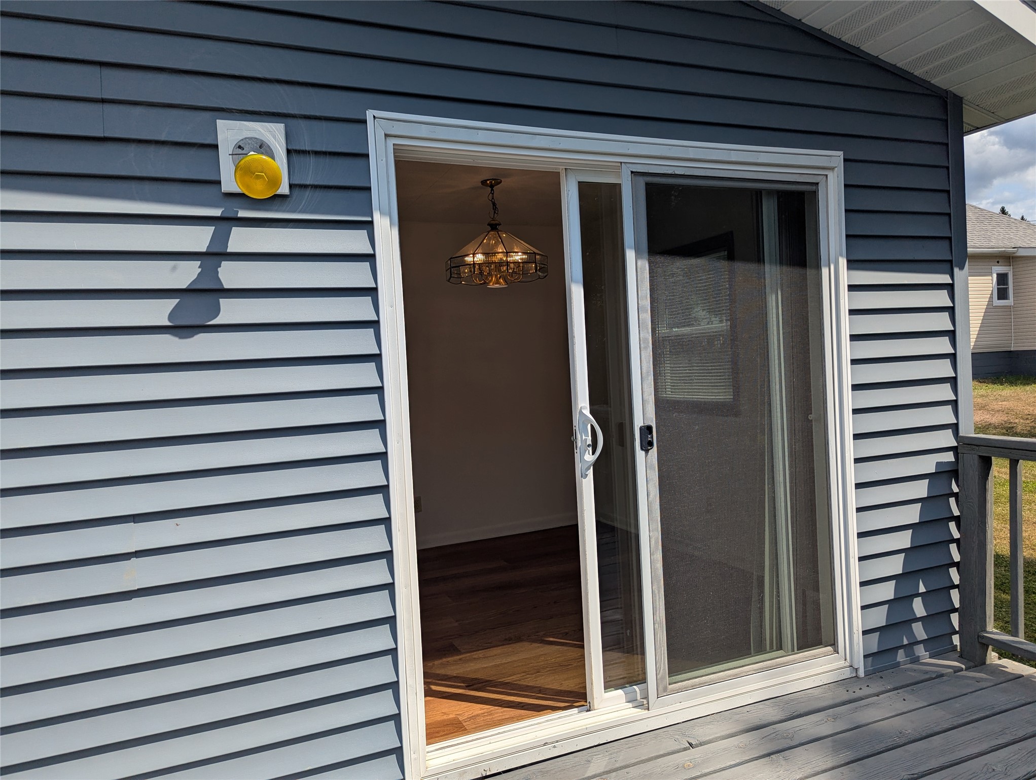 716 Lindoo Avenue E Property Photo 14