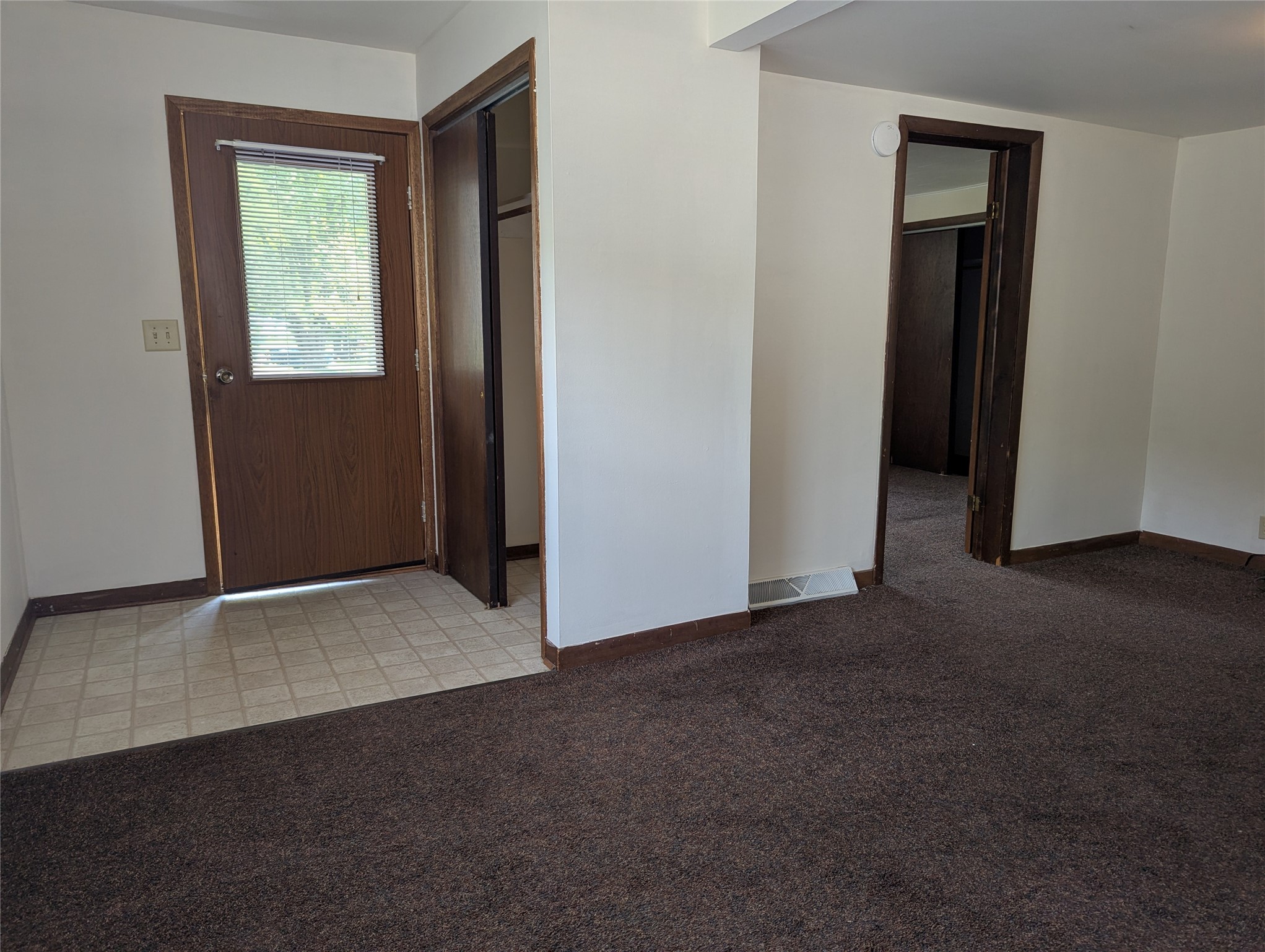 716 Lindoo Avenue E Property Photo 17