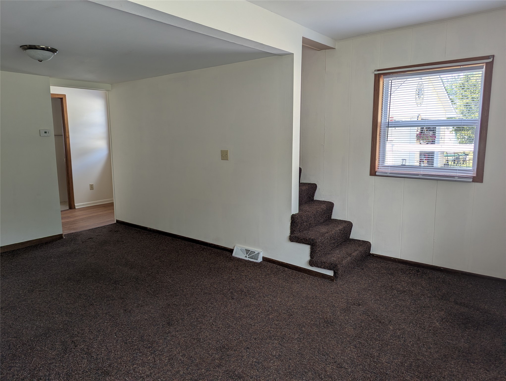 716 Lindoo Avenue E Property Photo 20