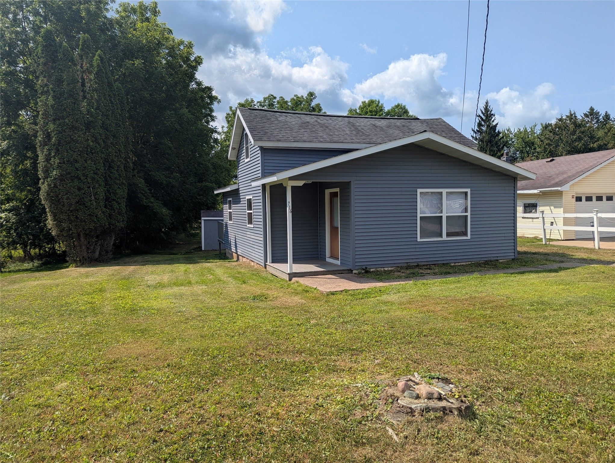 716 Lindoo Avenue E Property Photo 23