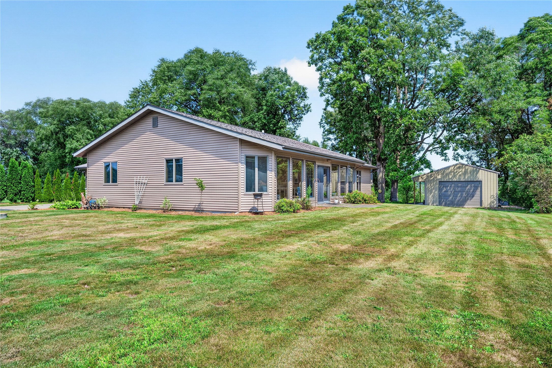 1875 22 3/4 Street Property Photo 4