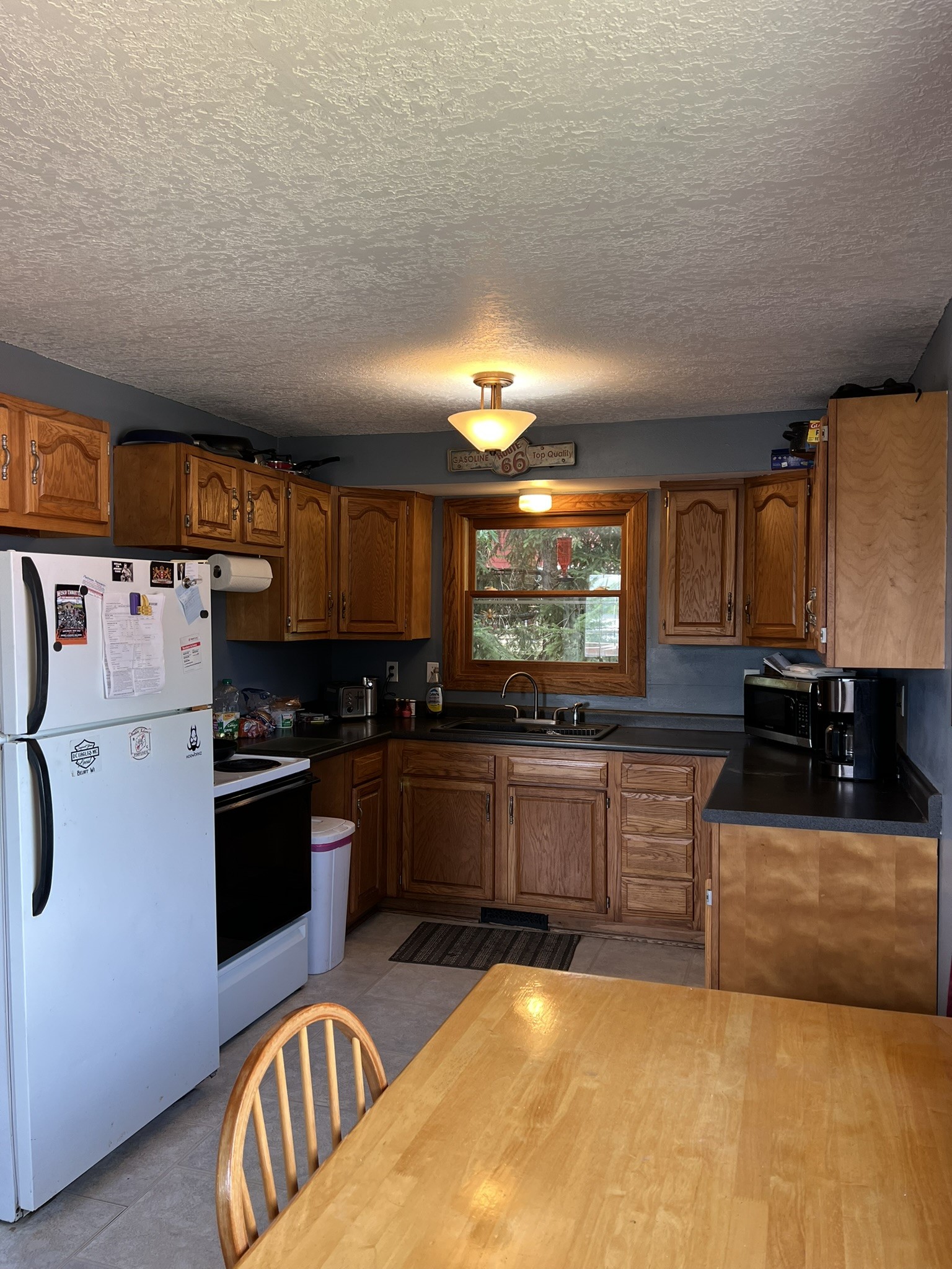 782 29 3/4 Avenue Property Photo 2