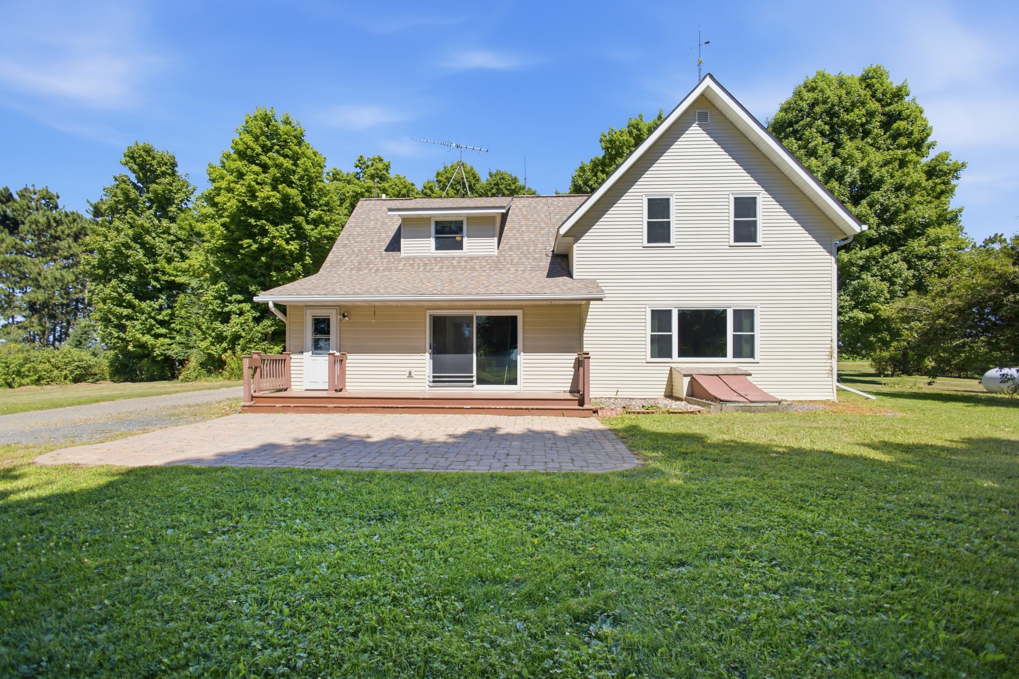 1588 Kennedy Mill Avenue Property Photo 1