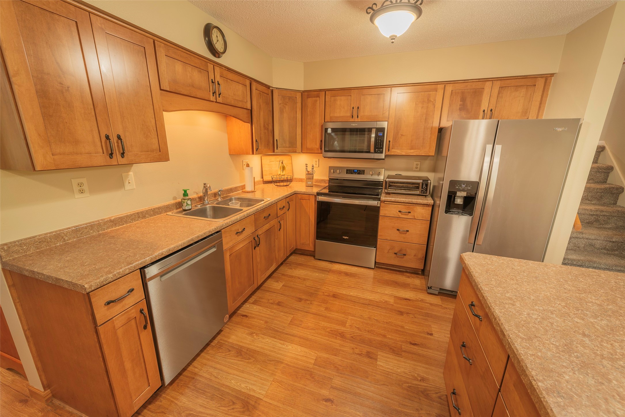 906 3rd Avenue E Property Photo 8