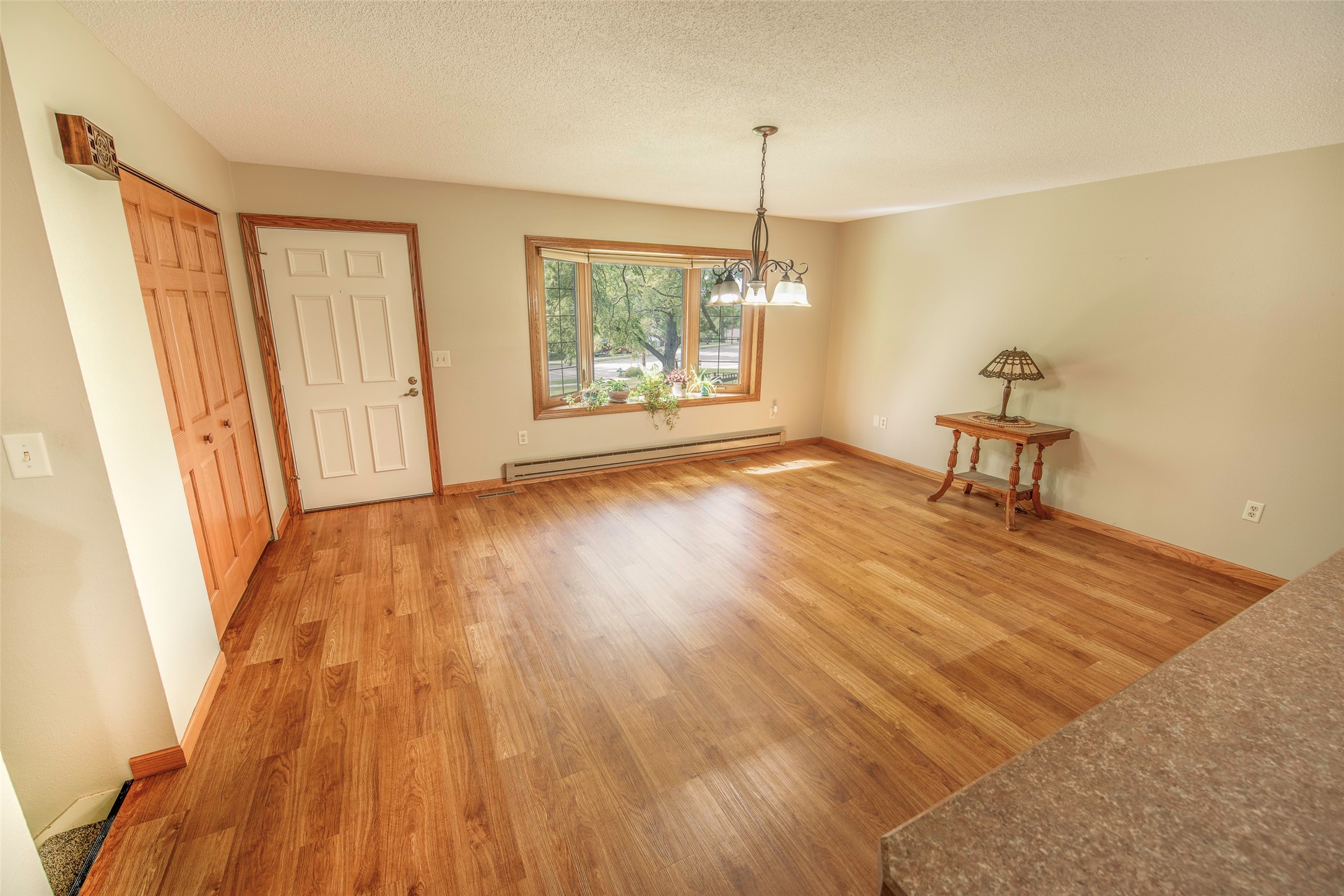 906 3rd Avenue E Property Photo 12