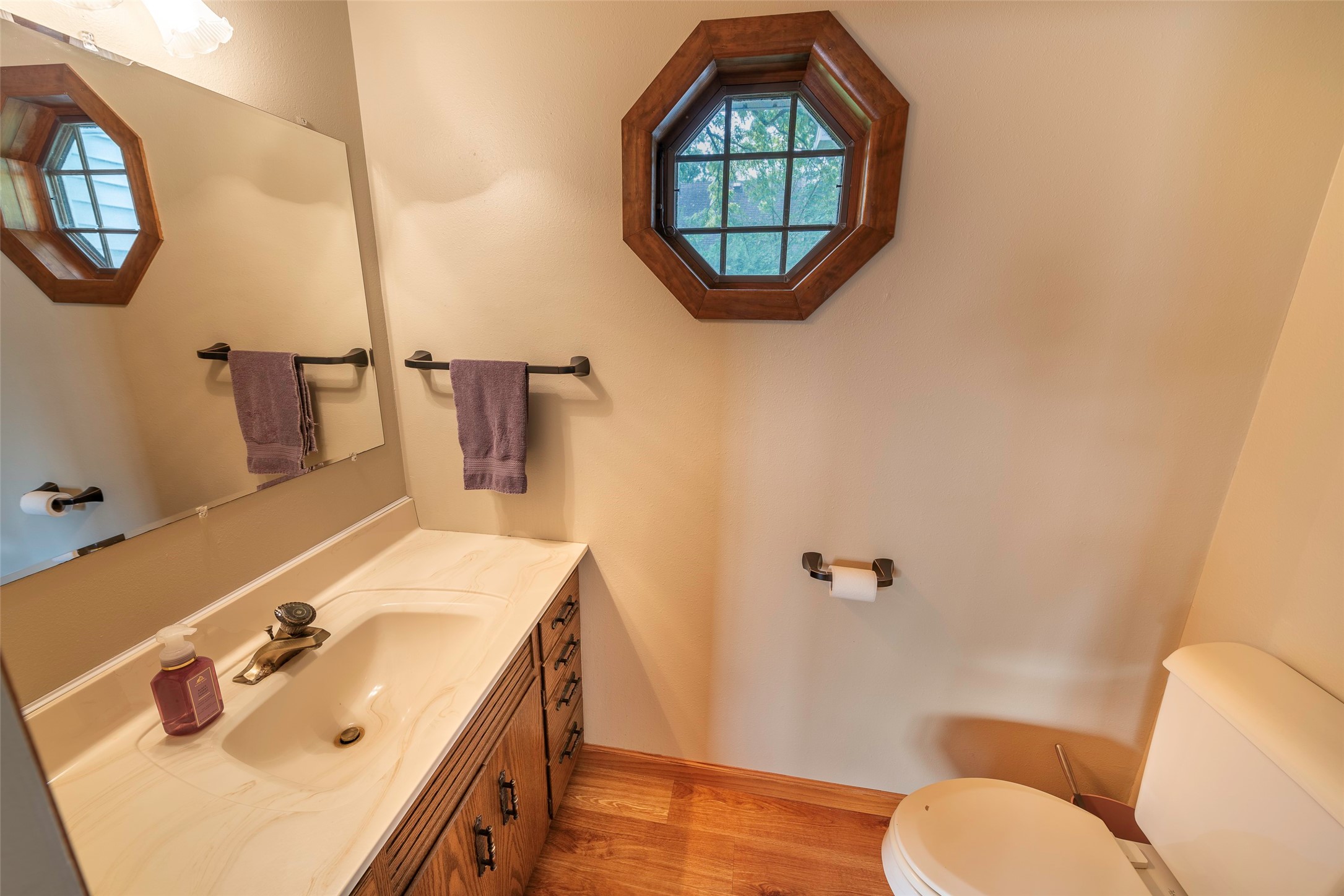 906 3rd Avenue E Property Photo 13