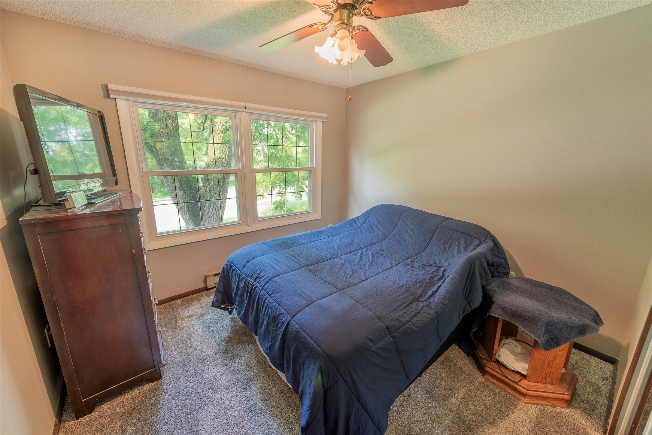 906 3rd Avenue E Property Photo 16