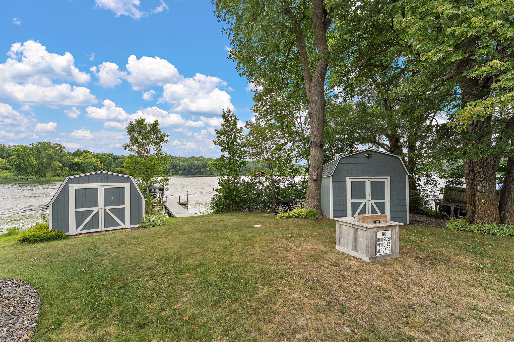 12218 Pickerel Point Property Photo 5