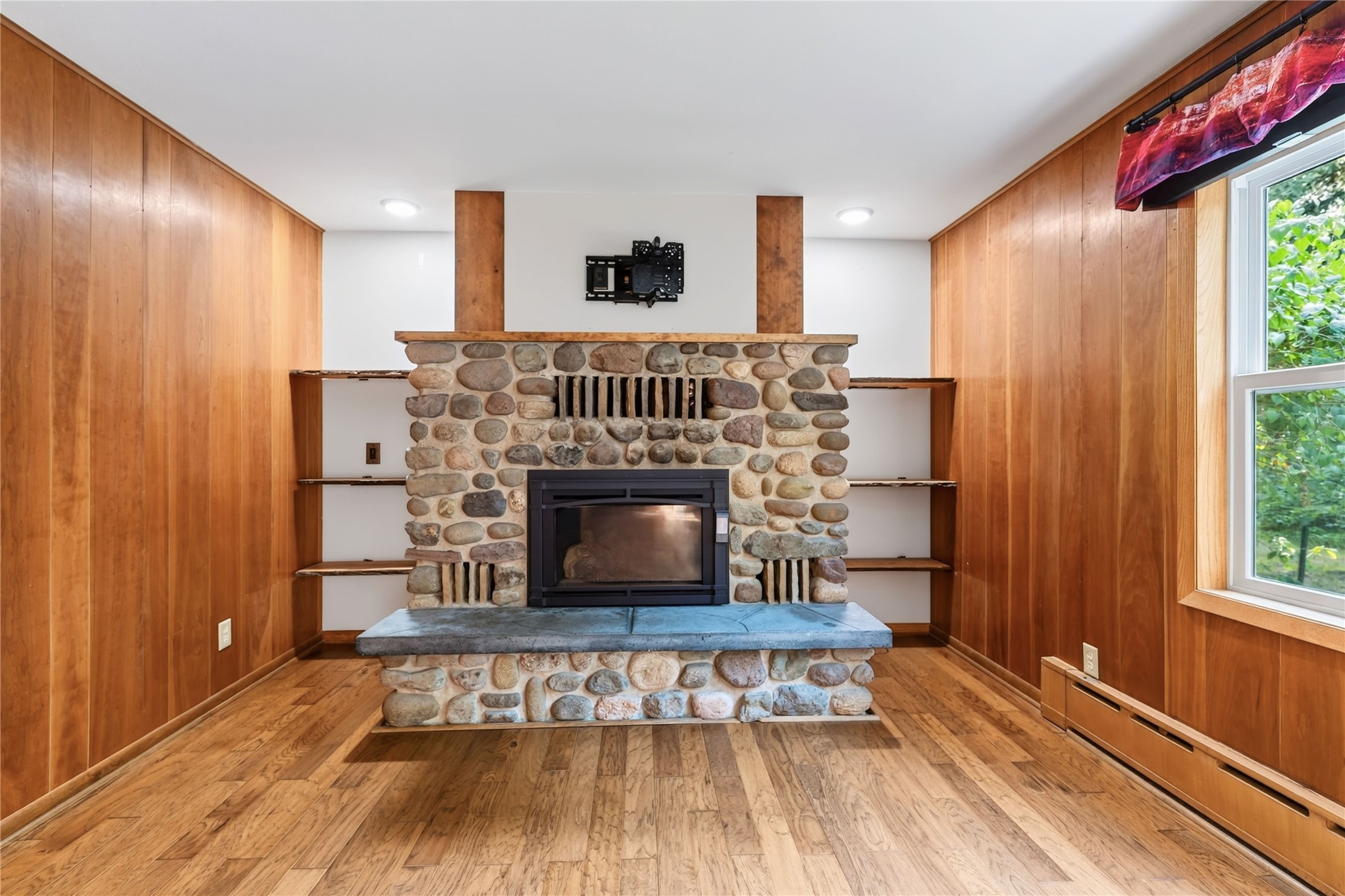 43725 Kavanaugh Road Property Photo 7
