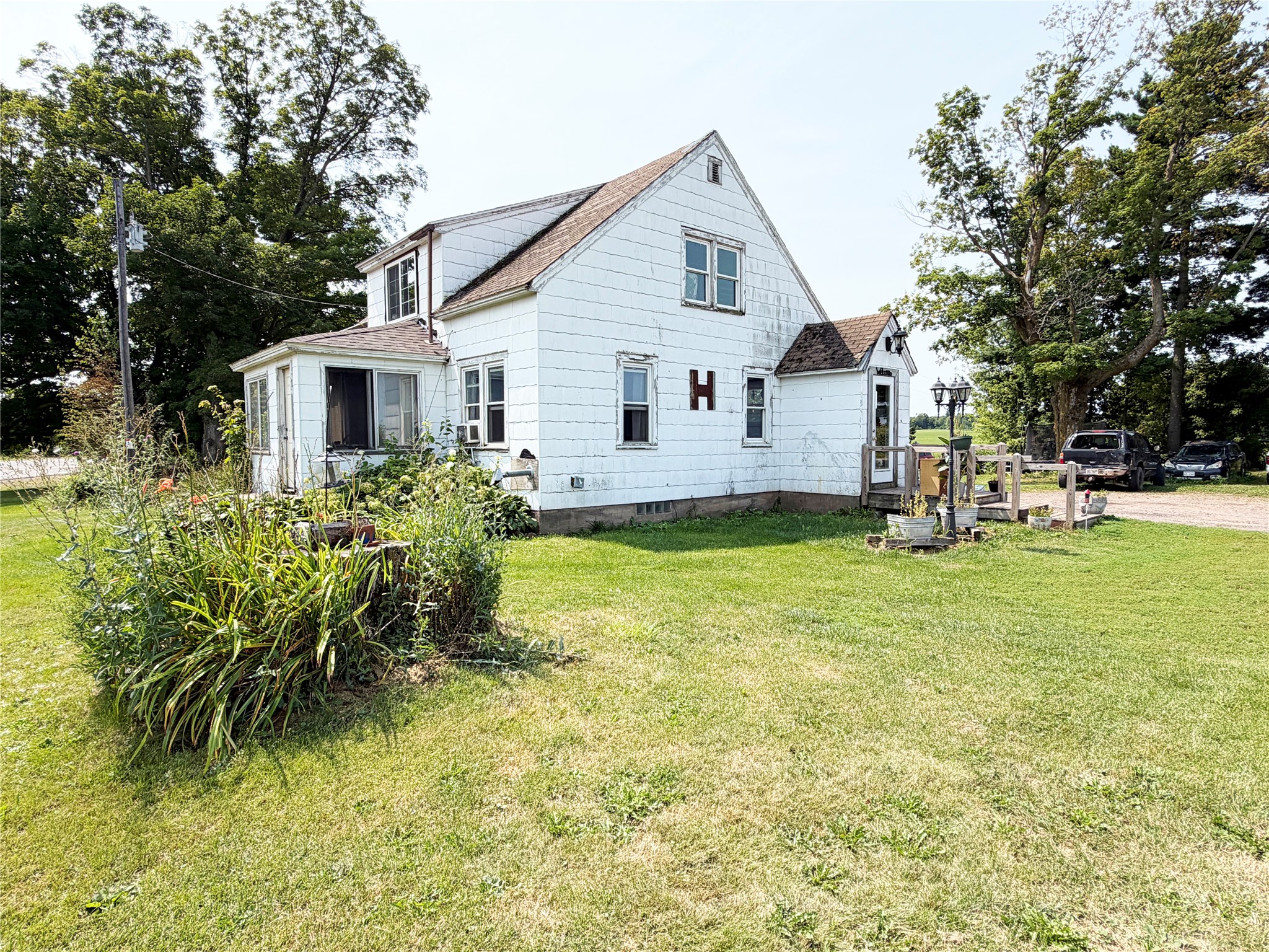497 20th Avenue Property Photo 1