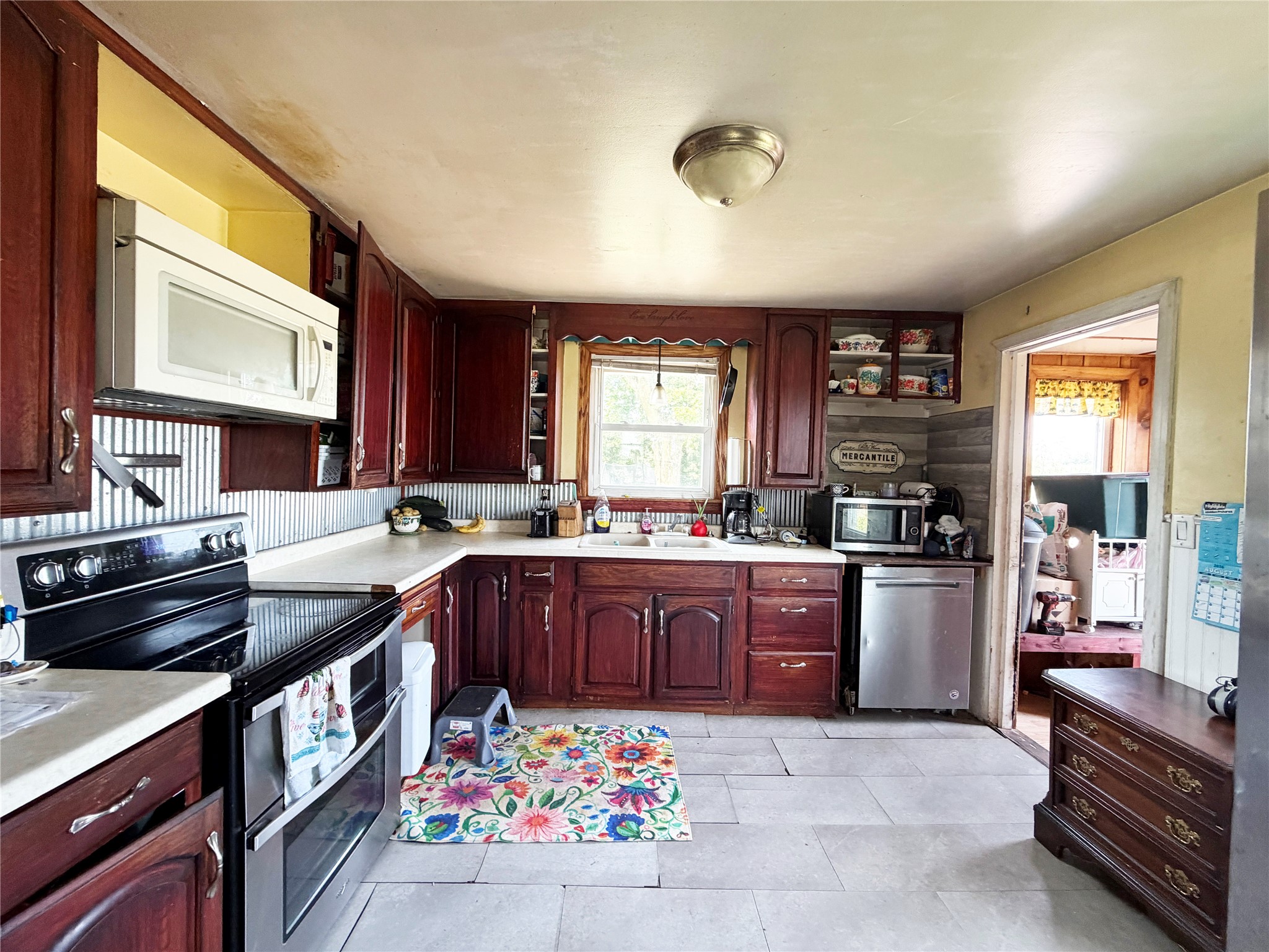 497 20th Avenue Property Photo 5