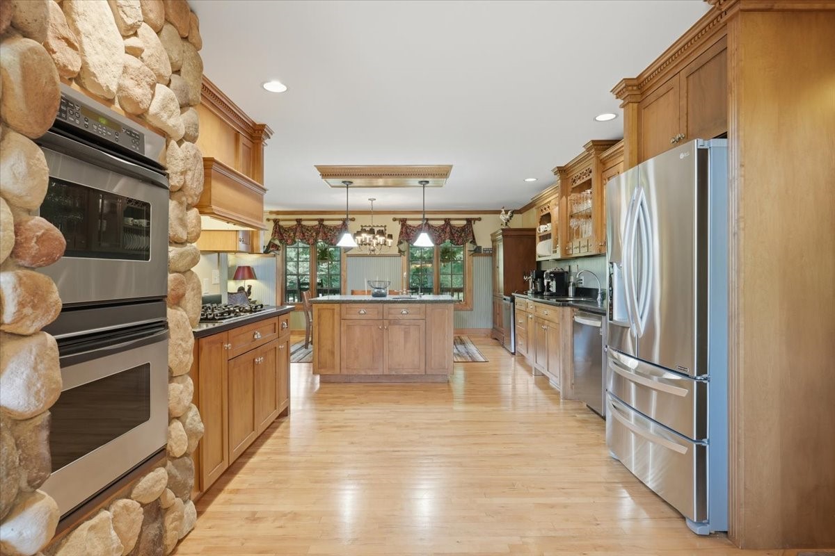 7460 Jordan Buck Trail Property Photo 14