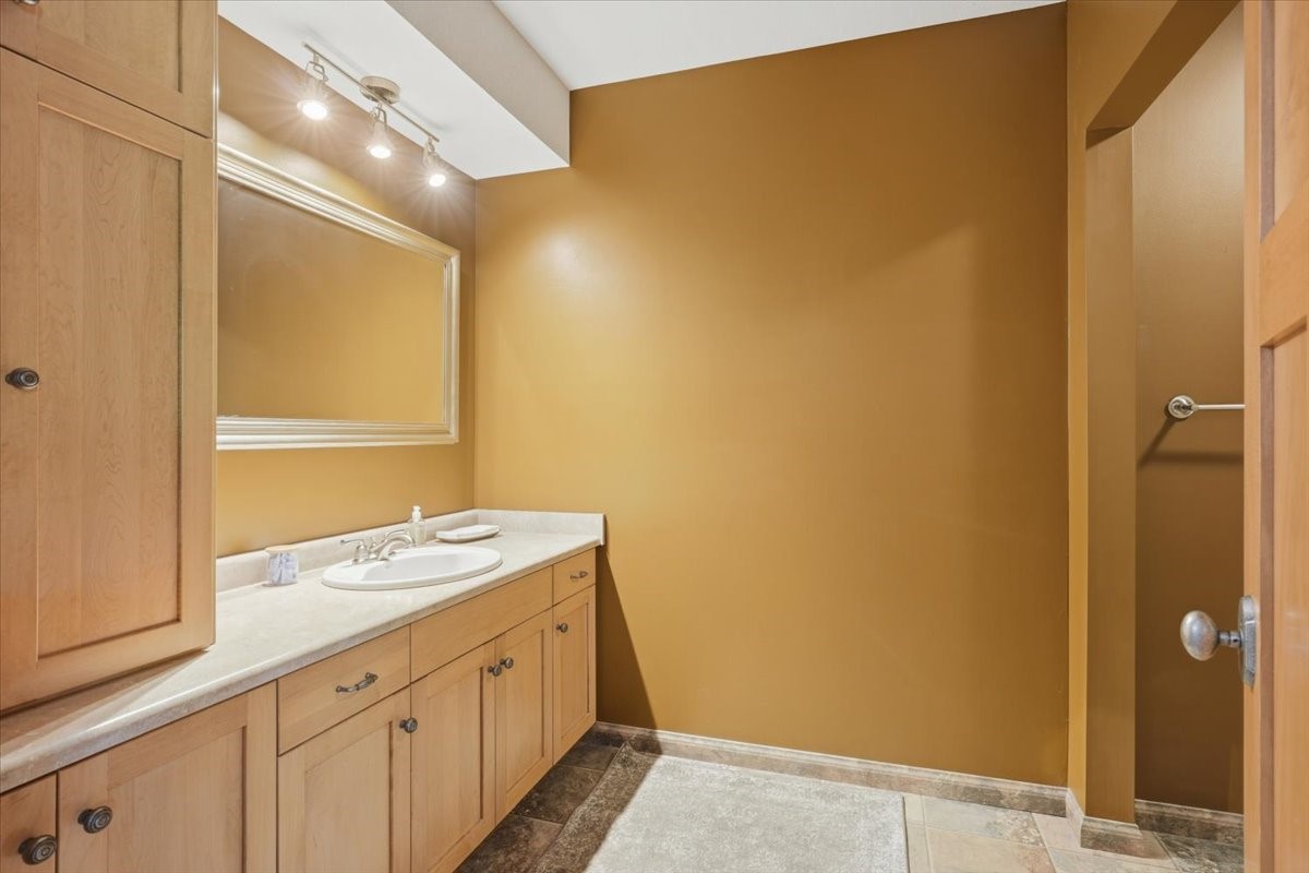7460 Jordan Buck Trail Property Photo 45