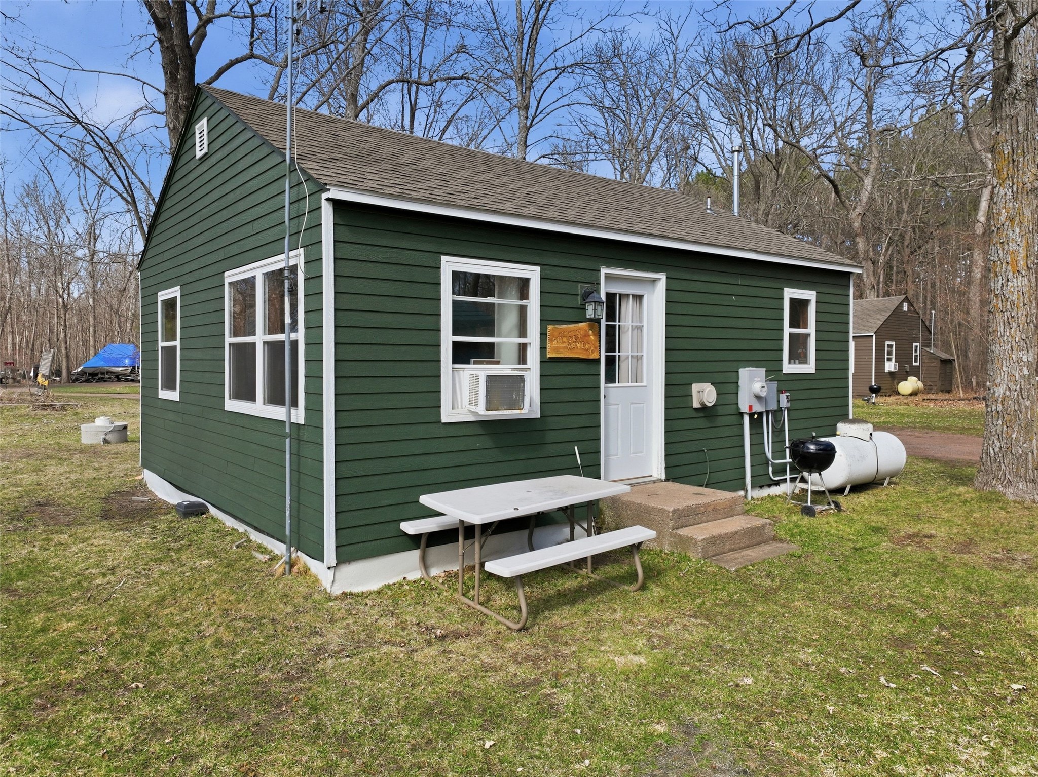 24541 Clam Lake Drive Property Photo 1