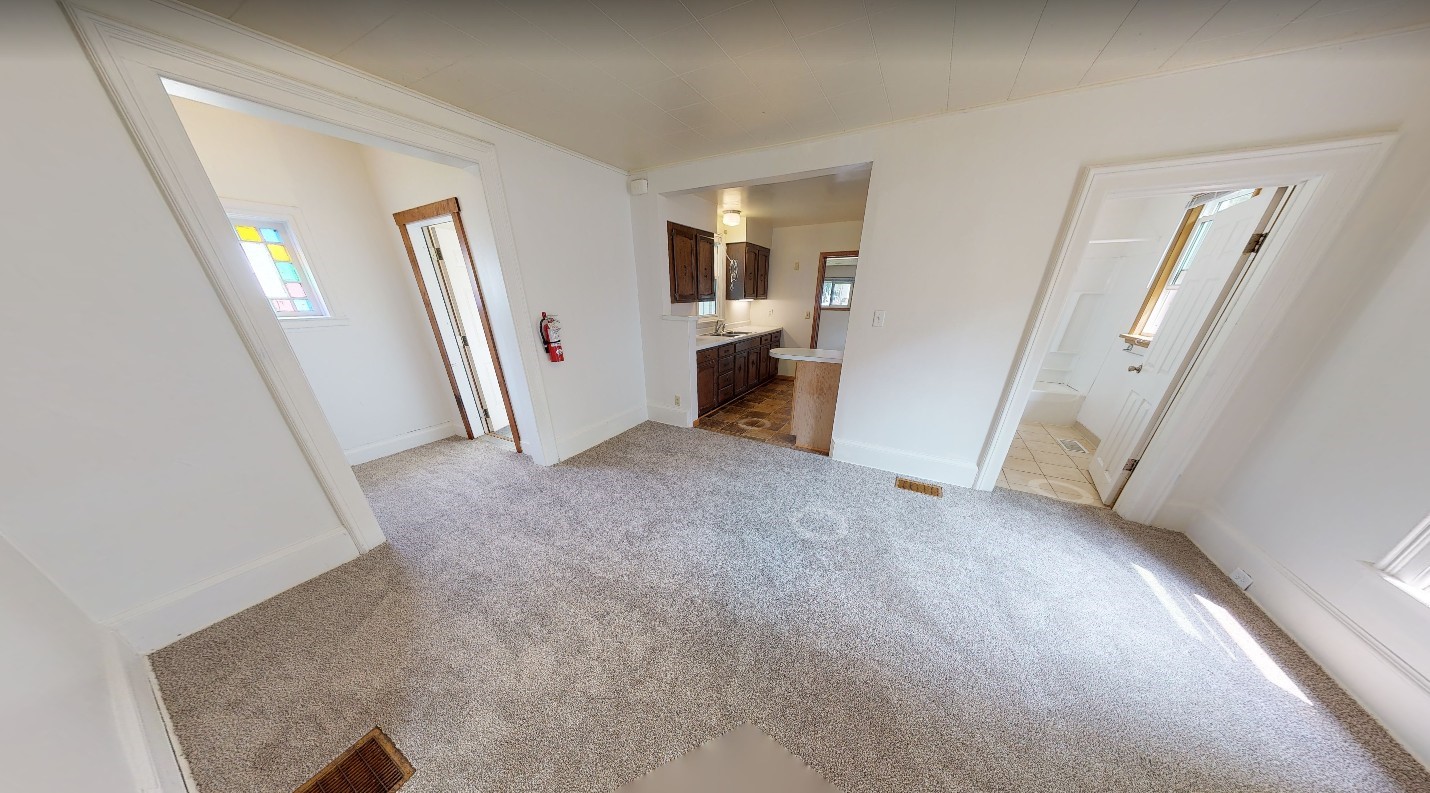 522 Niagara Street Property Photo 6