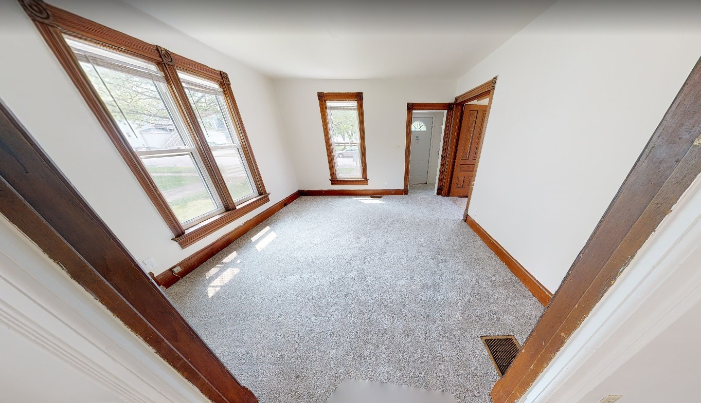 522 Niagara Street Property Photo 7