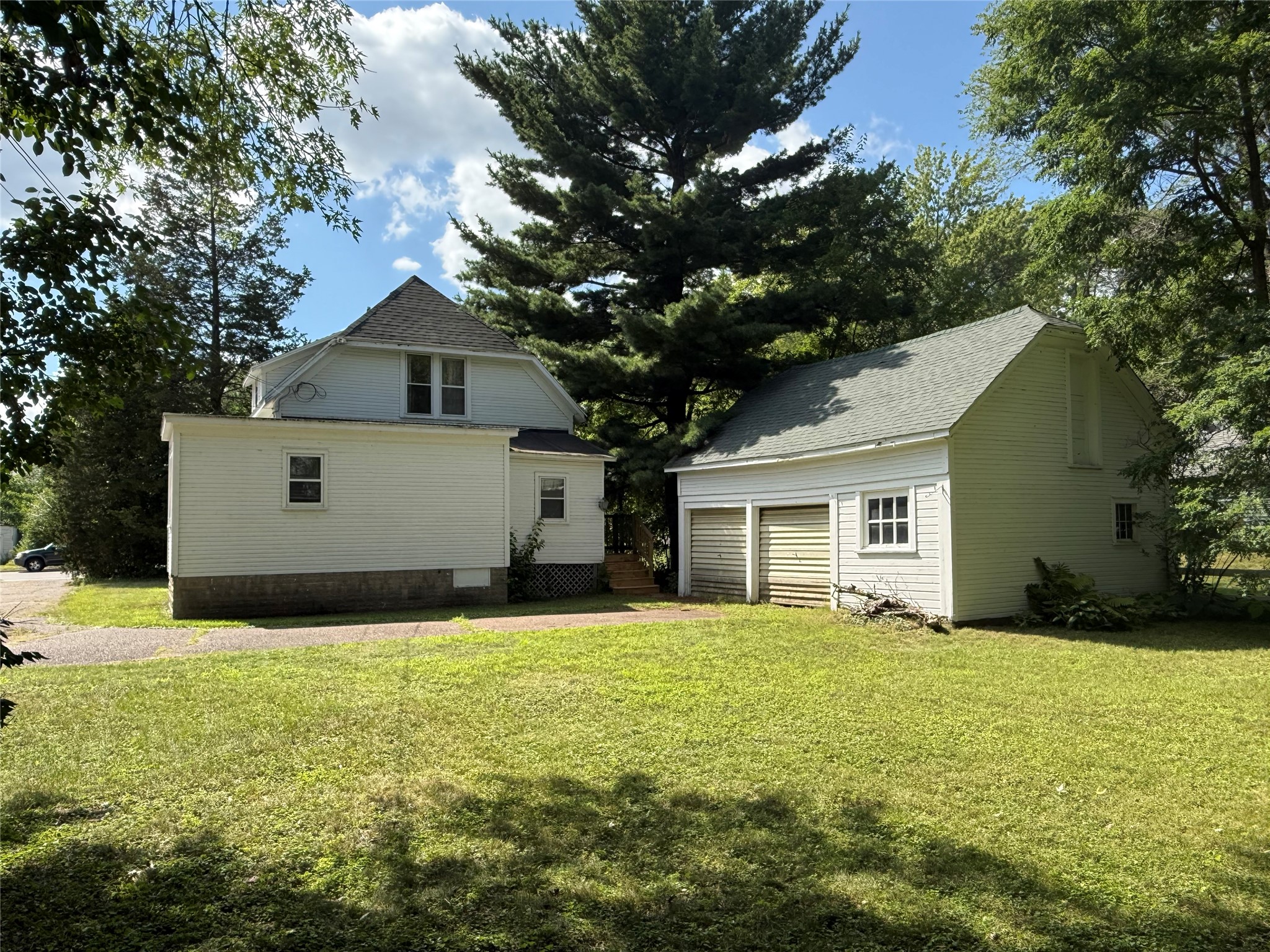 2129 4th Street Property Photo 5