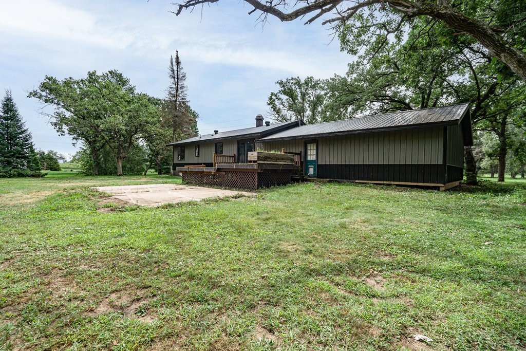 E6095 800th Avenue Property Photo 3