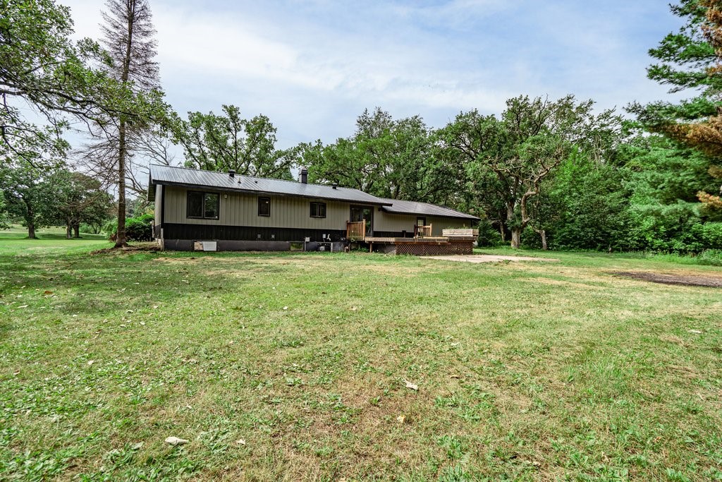 E6095 800th Avenue Property Photo 28