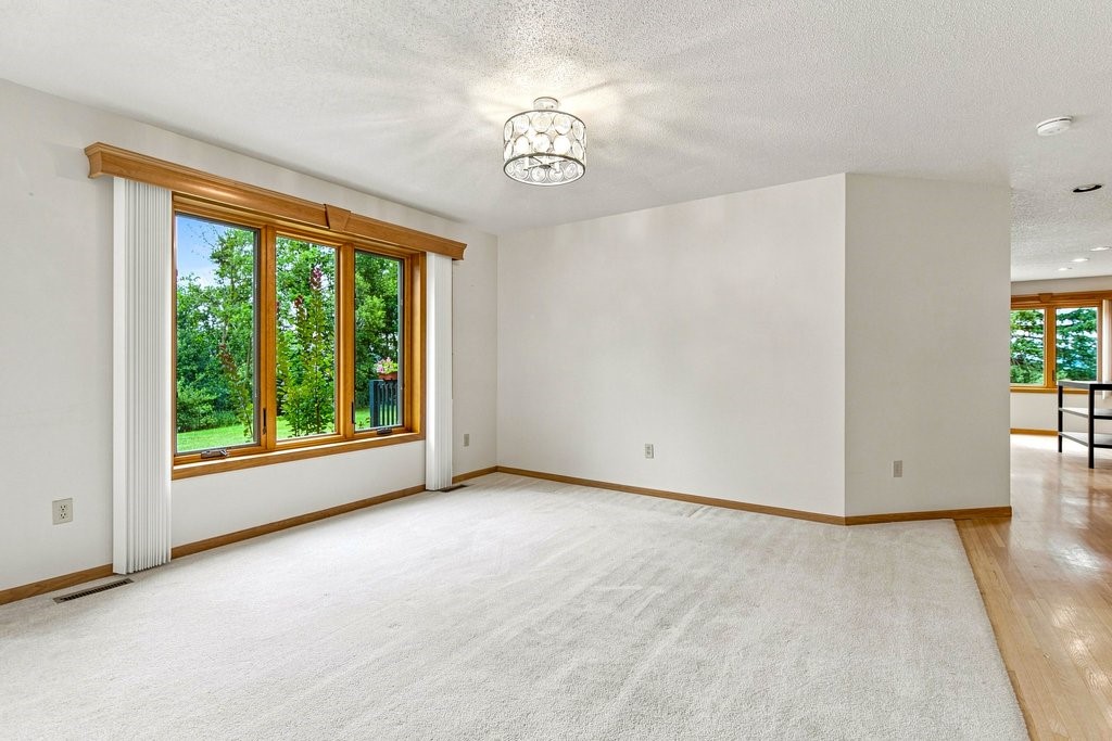503 Grandview Heights Court Property Photo 10