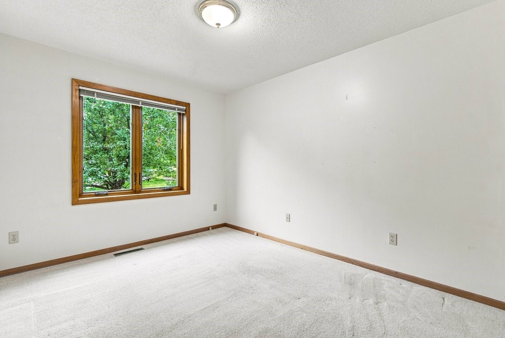 503 Grandview Heights Court Property Photo 18