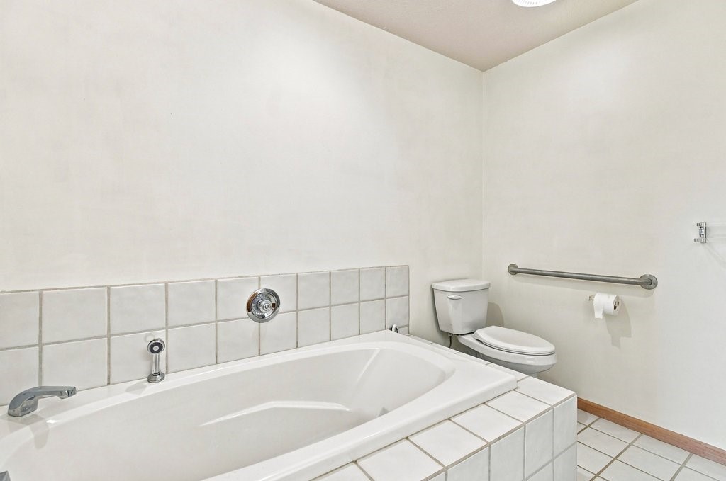503 Grandview Heights Court Property Photo 24