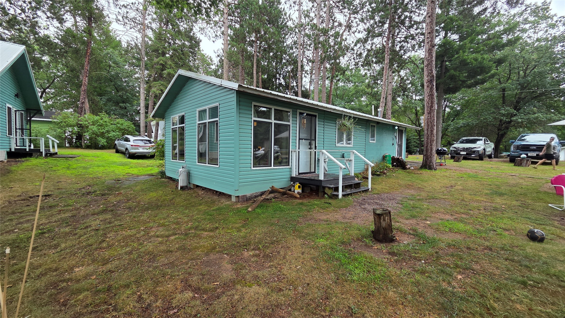 1604054 Property Photo 2