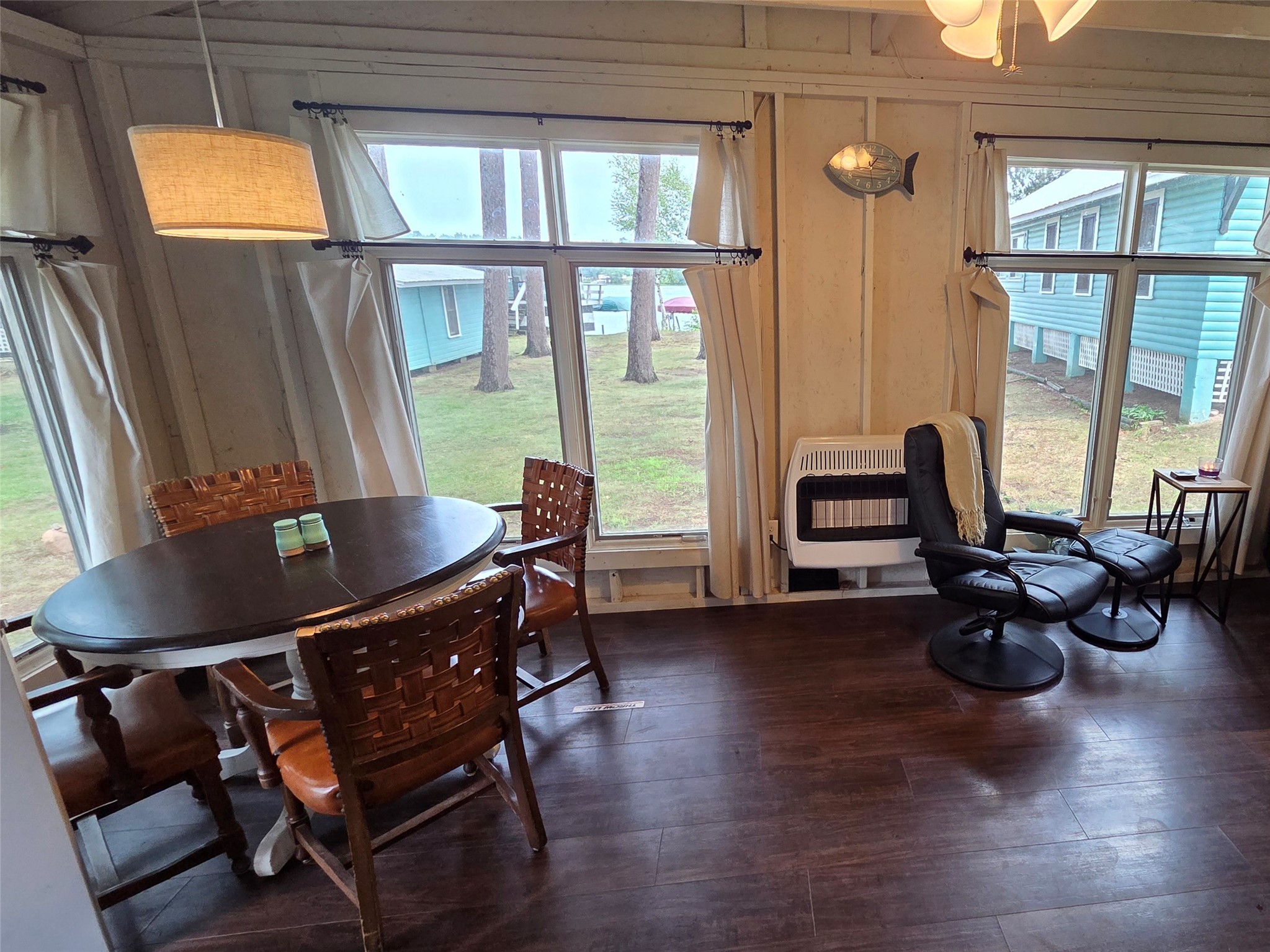 1604054 Property Photo 4