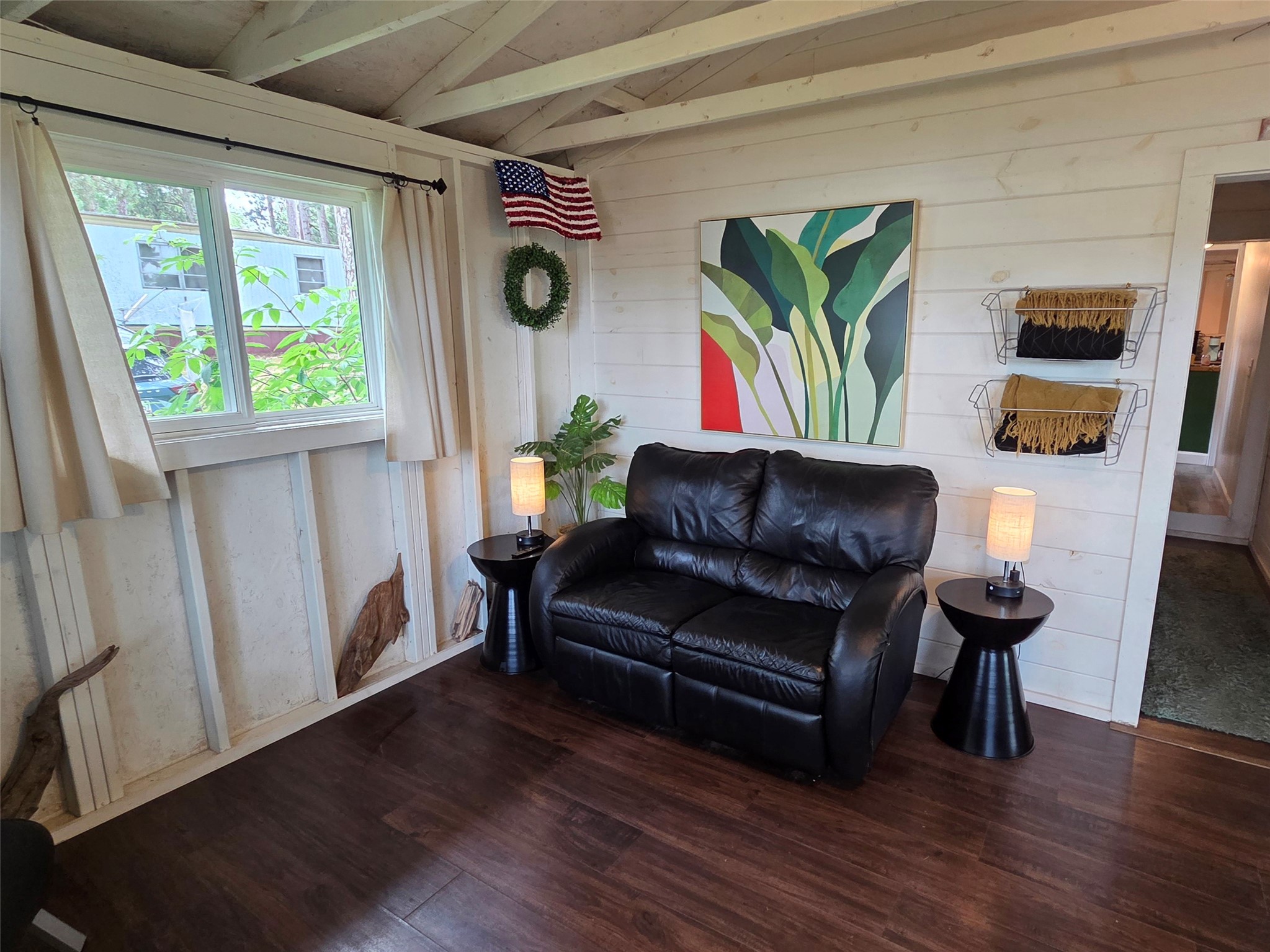 1604054 Property Photo 11