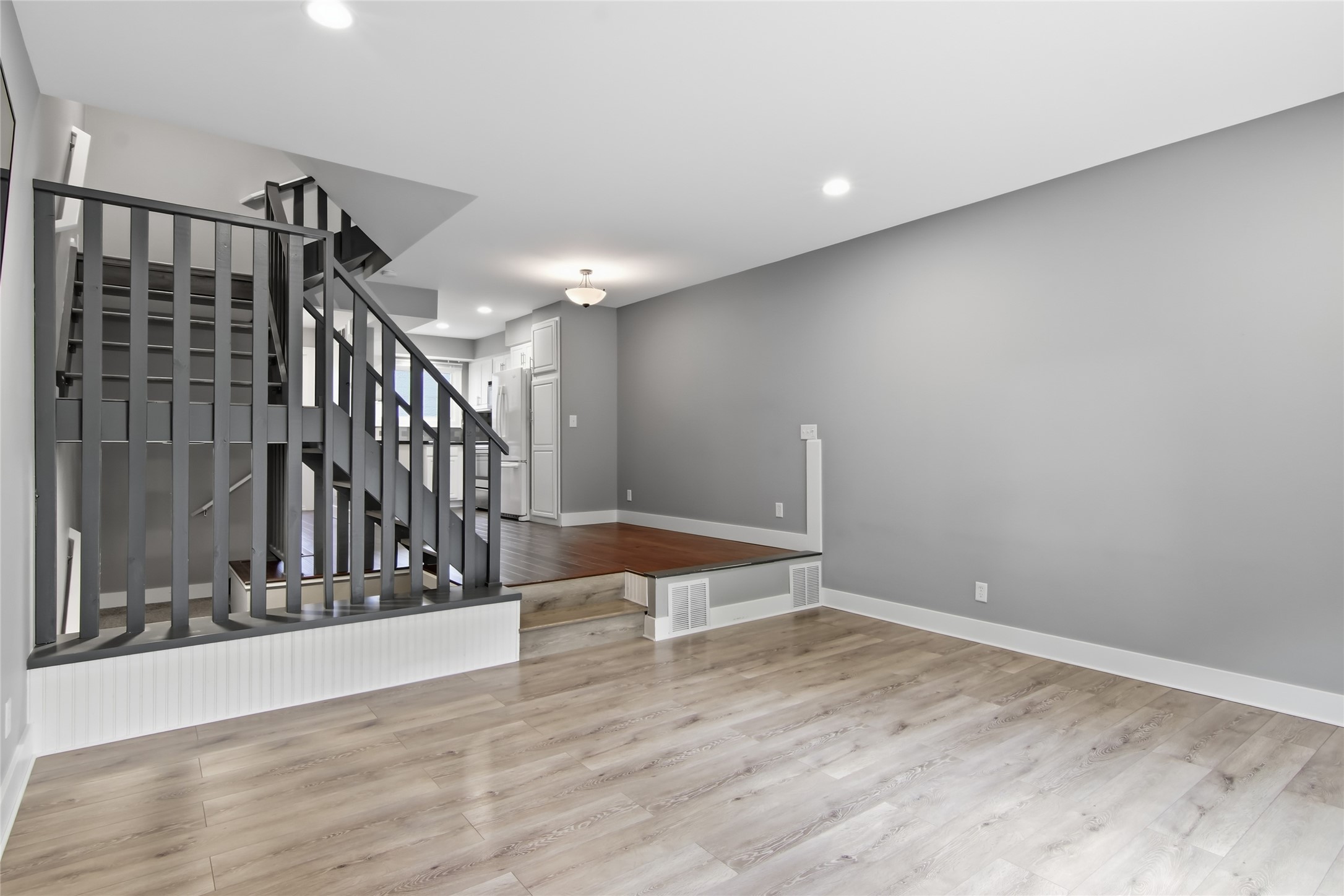2731 Morningside Drive A Property Photo 5