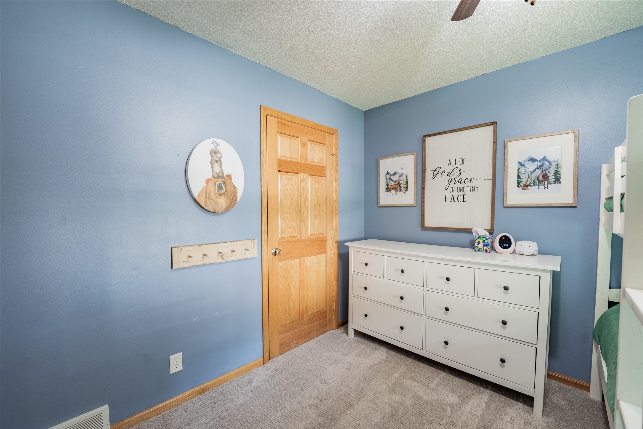 1704 Sierra Drive S Property Photo 27