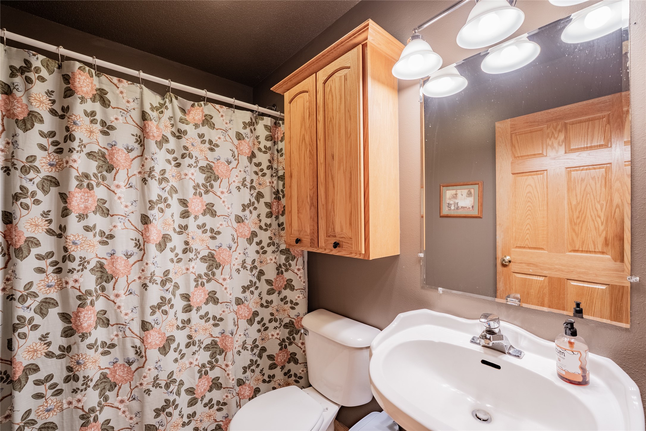 1704 Sierra Drive S Property Photo 28