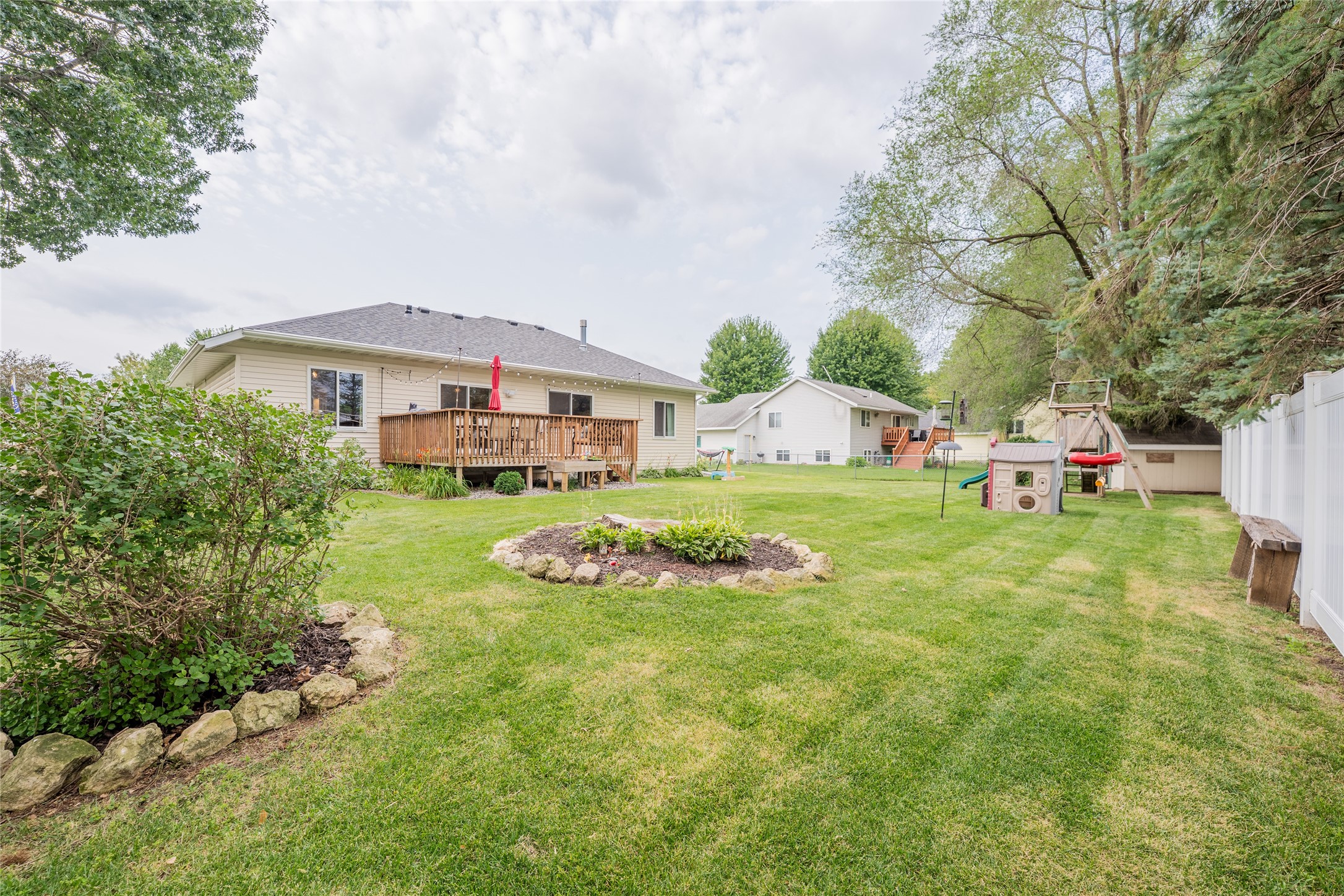 1704 Sierra Drive S Property Photo 45